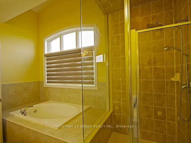 Photo 16 of 15 Interlacken Drive, Brampton, Credit Valley — HOMEH