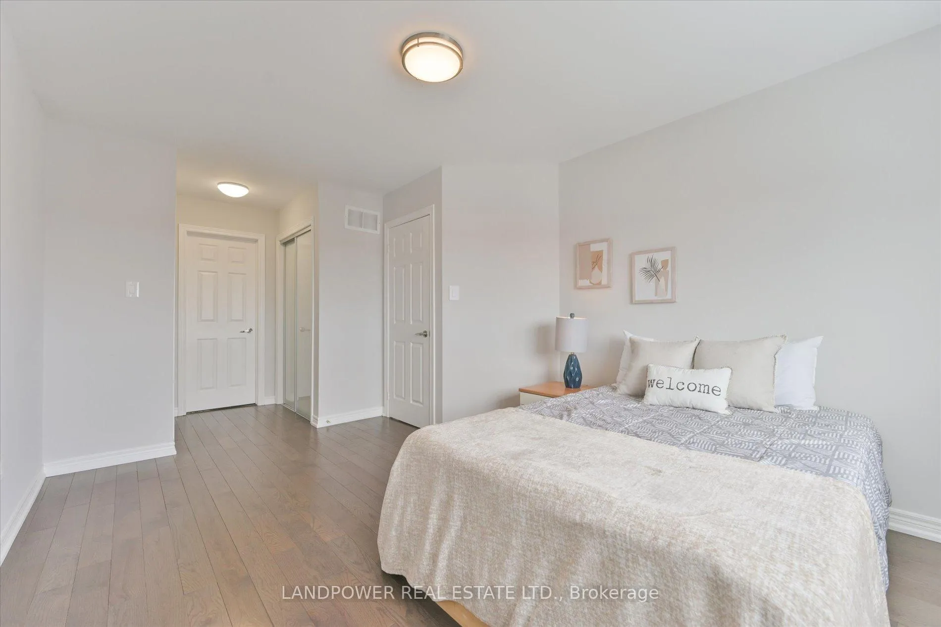 Photo 27 of 102 Leitchcroft Crescent, Markham, Commerce Valley — HOMEH