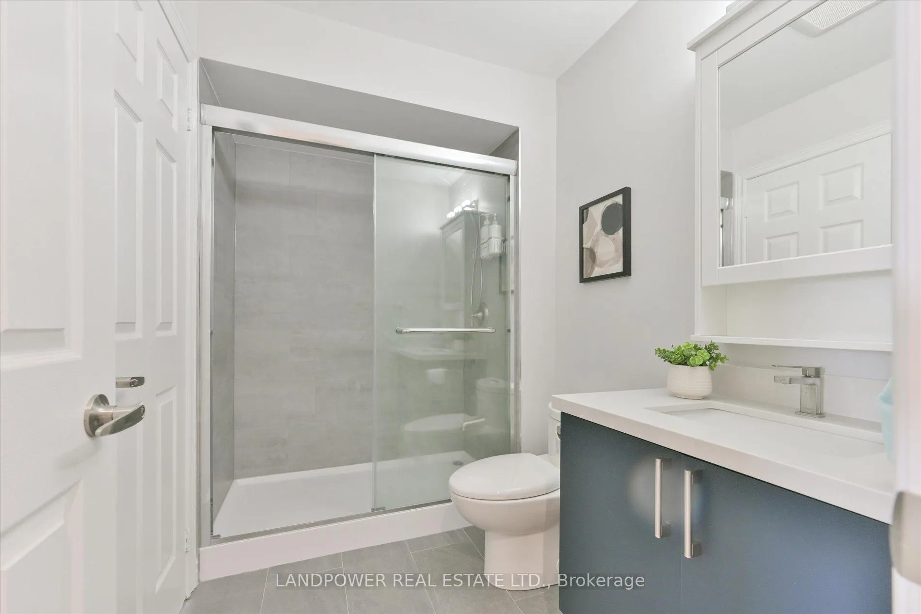 Photo 28 of 102 Leitchcroft Crescent, Markham, Commerce Valley — HOMEH