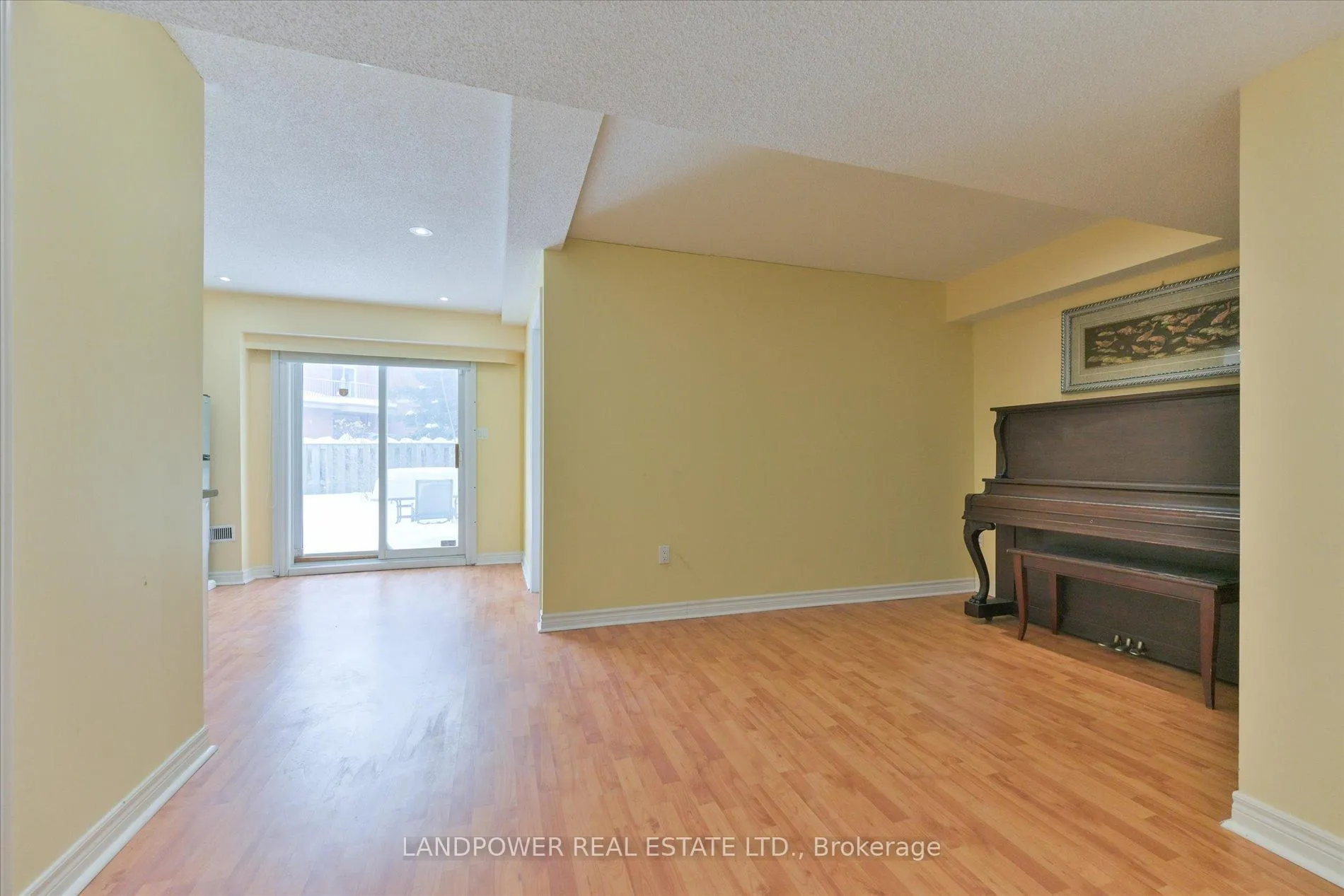 Photo 29 of 102 Leitchcroft Crescent, Markham, Commerce Valley — HOMEH