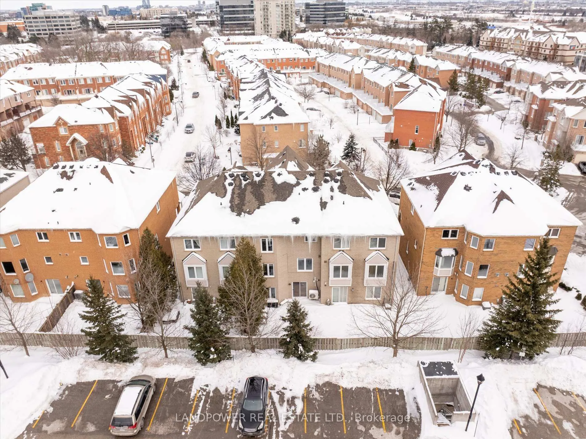 Photo 37 of 102 Leitchcroft Crescent, Markham, Commerce Valley — HOMEH