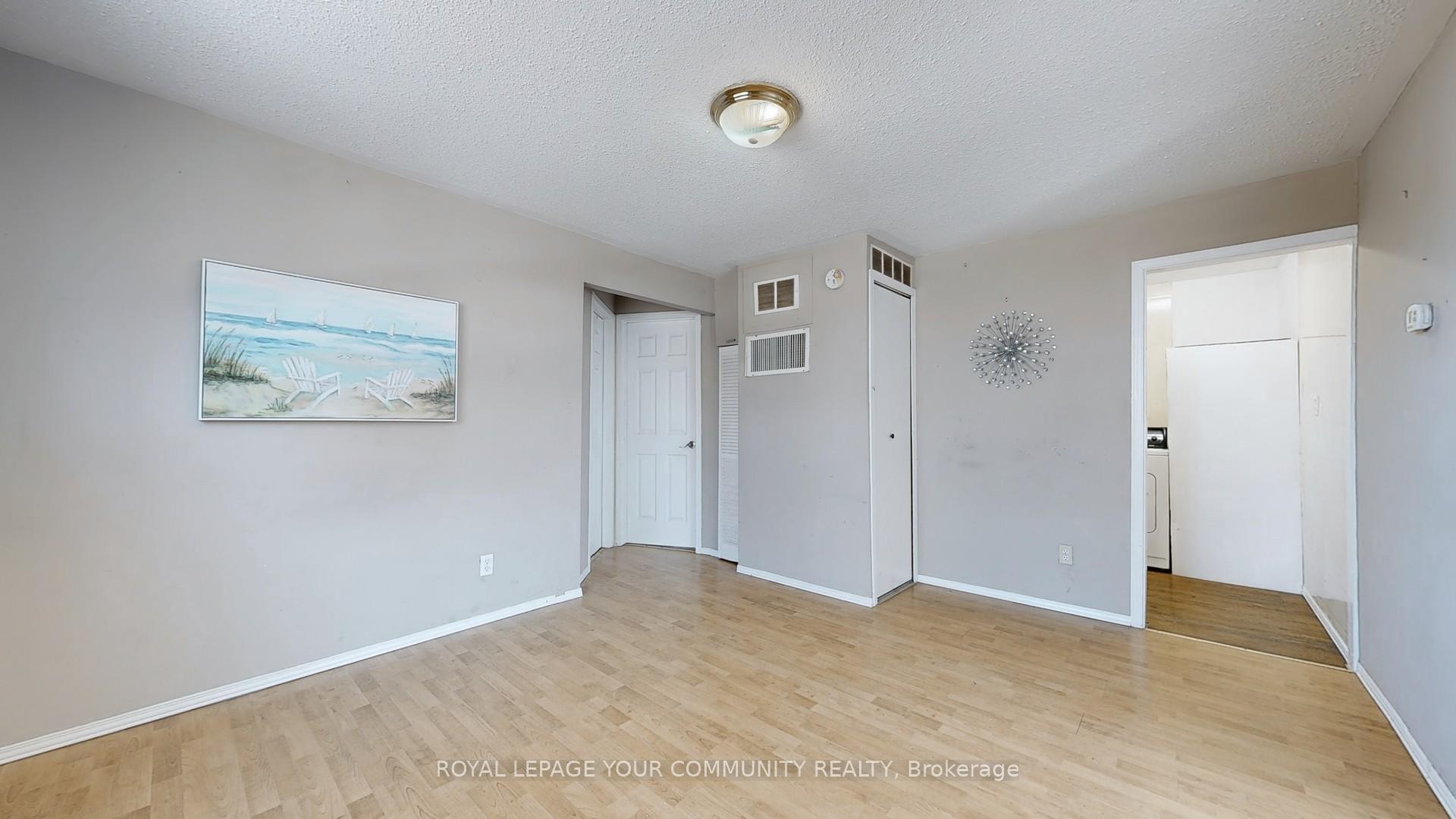 Photo 15 of Unit Unit A, 546 Lake Drive, Georgina, Keswick South — HOMEH