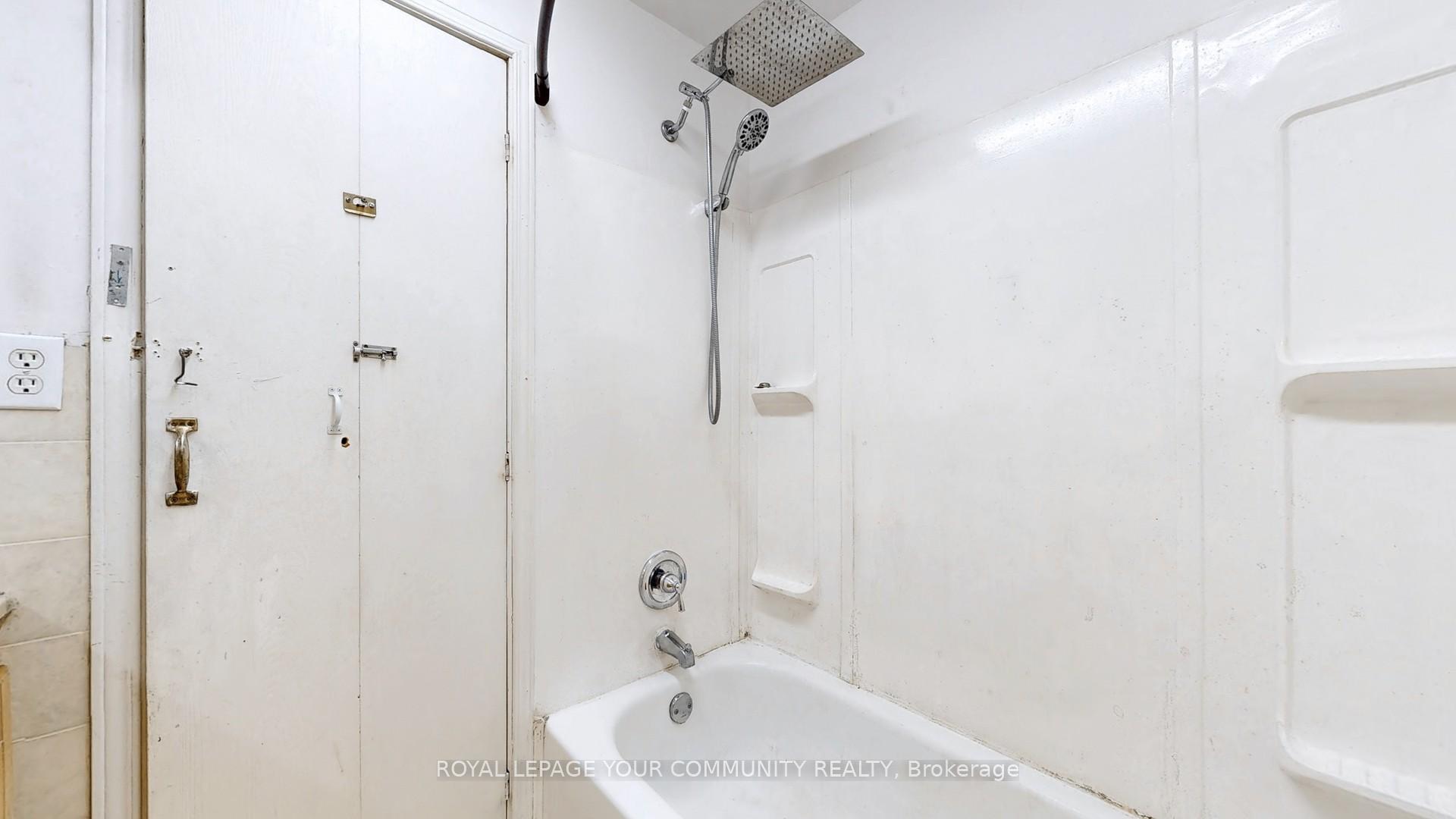 Photo 25 of Unit Unit A, 546 Lake Drive, Georgina, Keswick South — HOMEH