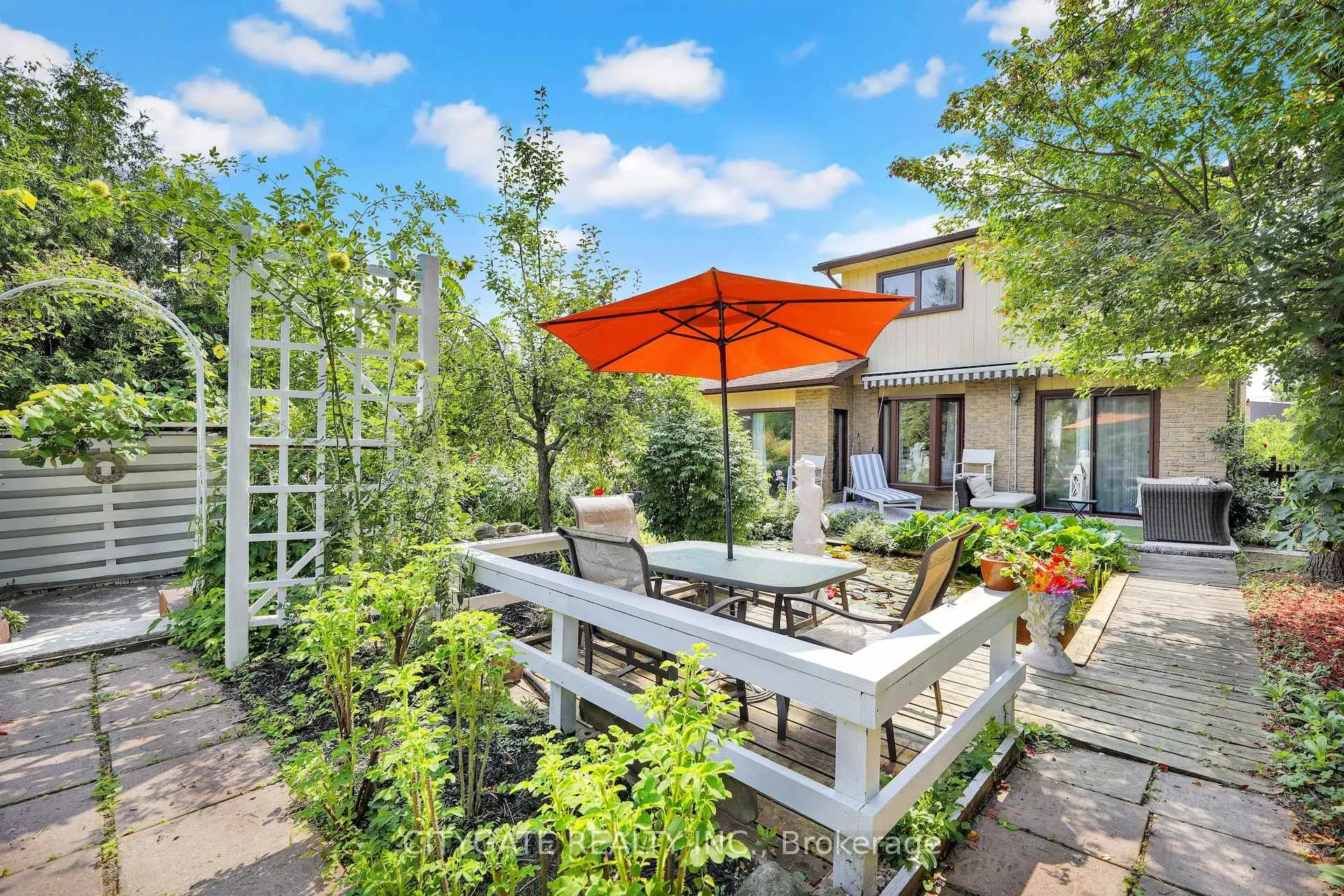 Photo 7 of 195 Ellwood Drive W, Caledon, Bolton West — HOMEH