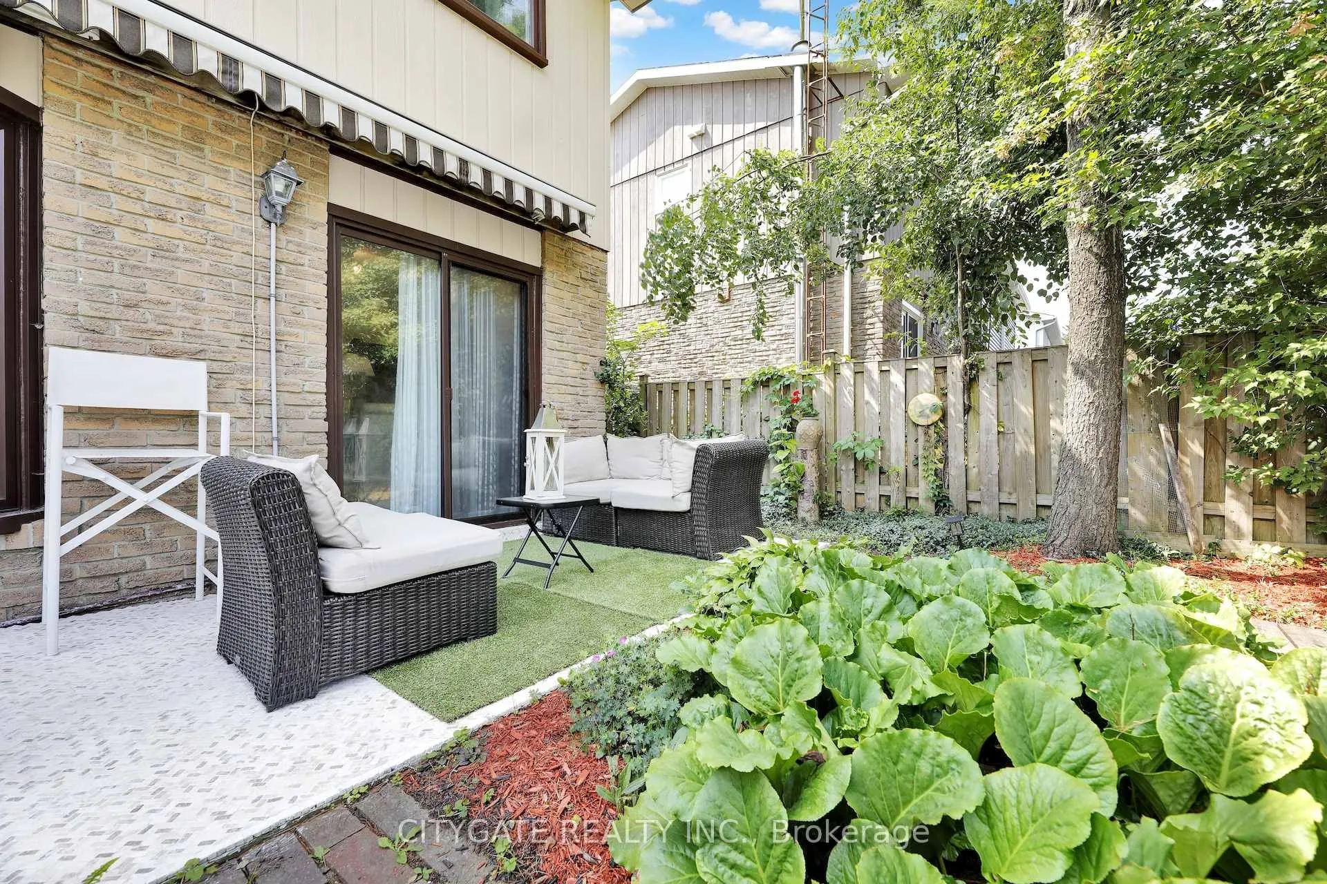 Photo 12 of 195 Ellwood Drive W, Caledon, Bolton West — HOMEH