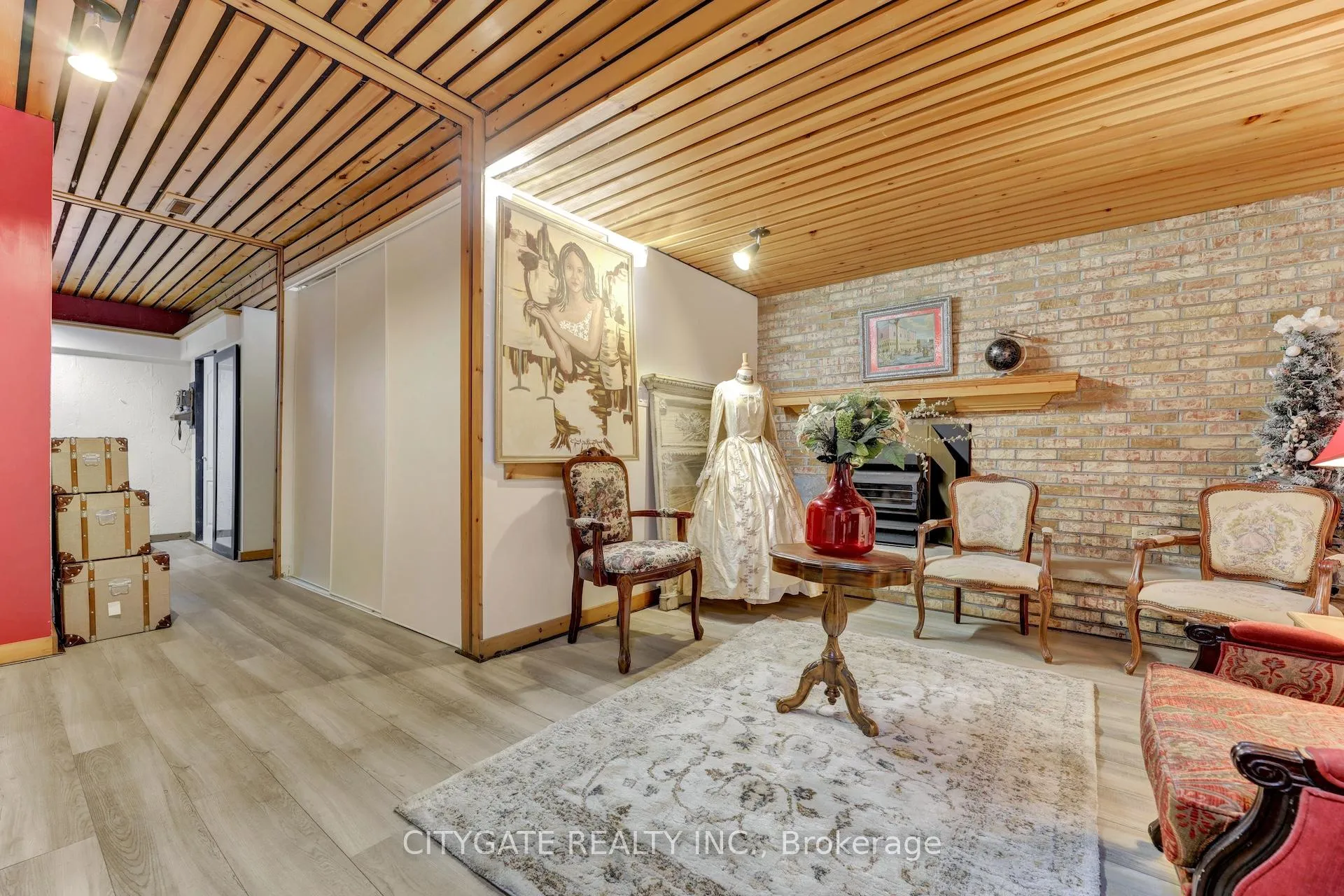Photo 18 of 195 Ellwood Drive W, Caledon, Bolton West — HOMEH