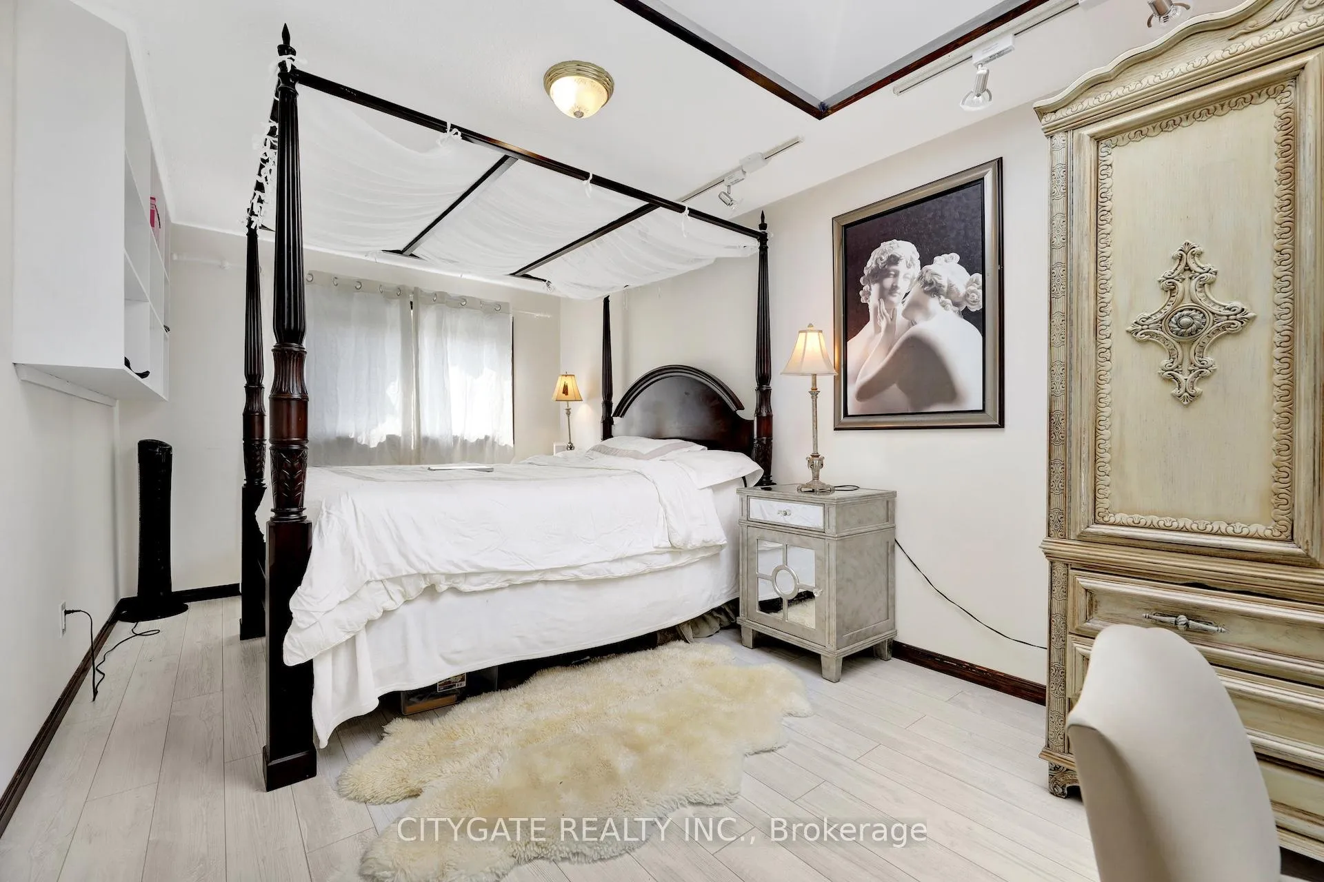 Photo 23 of 195 Ellwood Drive W, Caledon, Bolton West — HOMEH