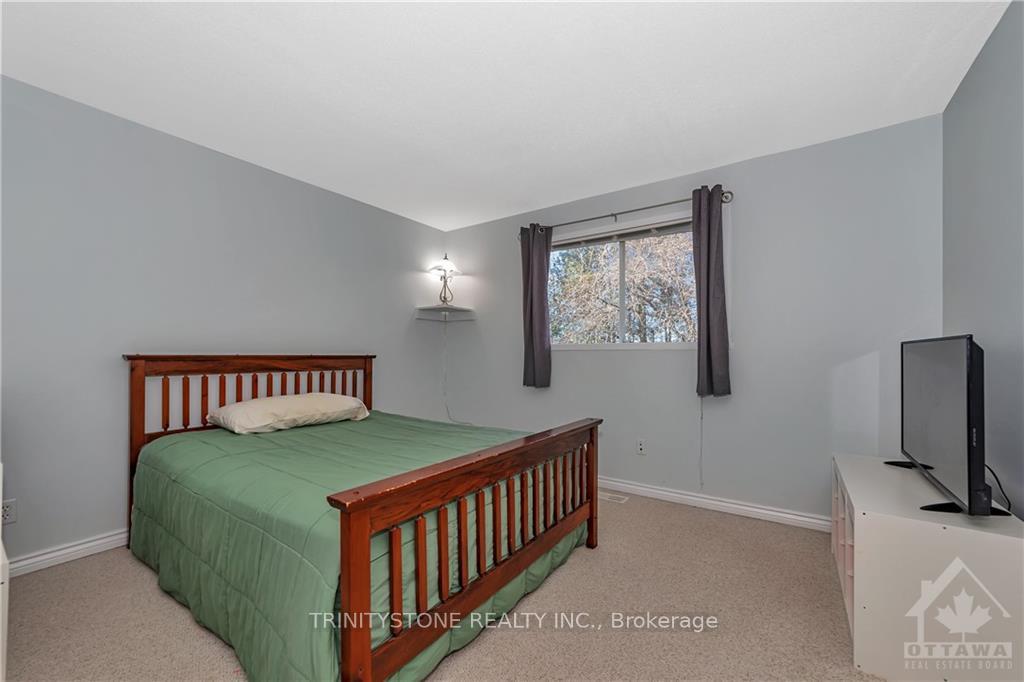 Photo 13 of 6366 Rothbourne Road, Ottawa, Huntley Ward (South East) — HOMEH