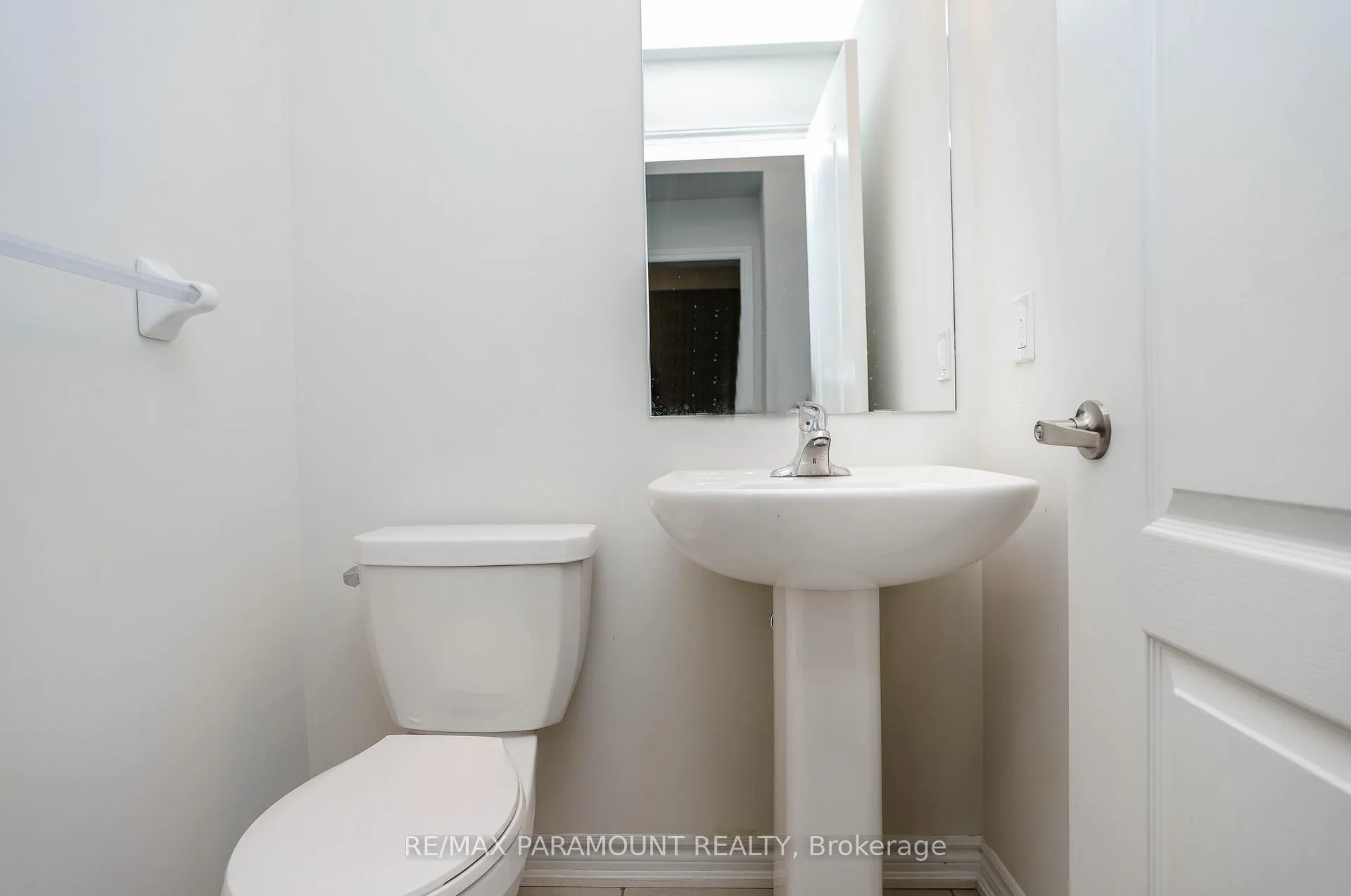 Photo 13 of 40 Bruton Street, Thorold, Thorold Downtown — HOMEH