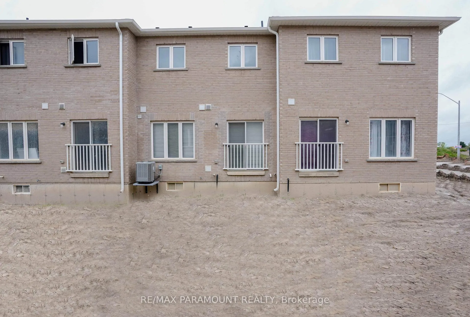 Photo 34 of 40 Bruton Street, Thorold, Thorold Downtown — HOMEH