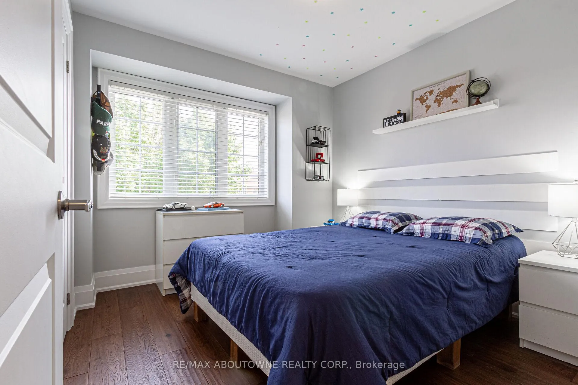 Photo 18 of 28 Bramcedar Crescent, Brampton, Northwest Sandalwood Parkway — HOMEH