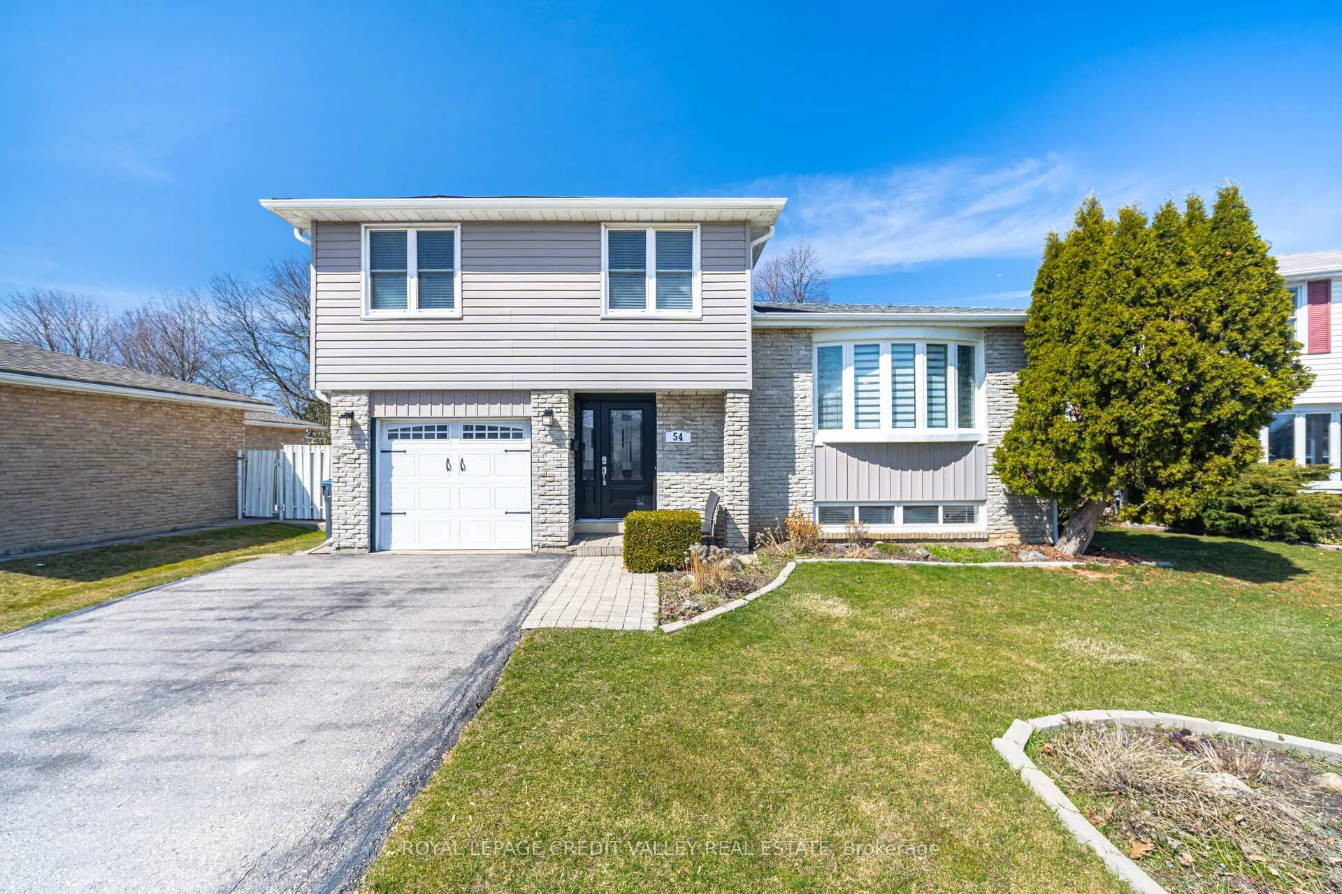 Photo 1 of 54 Gondola Crescent, Brampton, Northgate — HOMEH