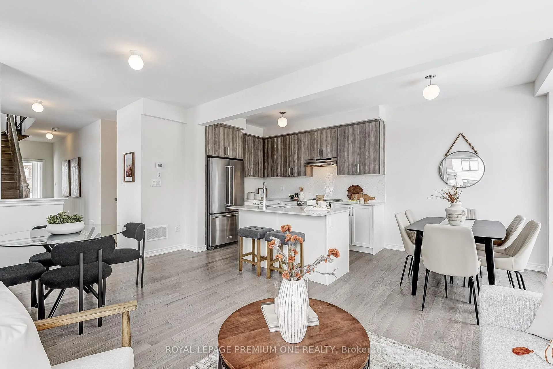 Photo 16 of 170 Hartington Street, Vaughan, Kleinburg — HOMEH