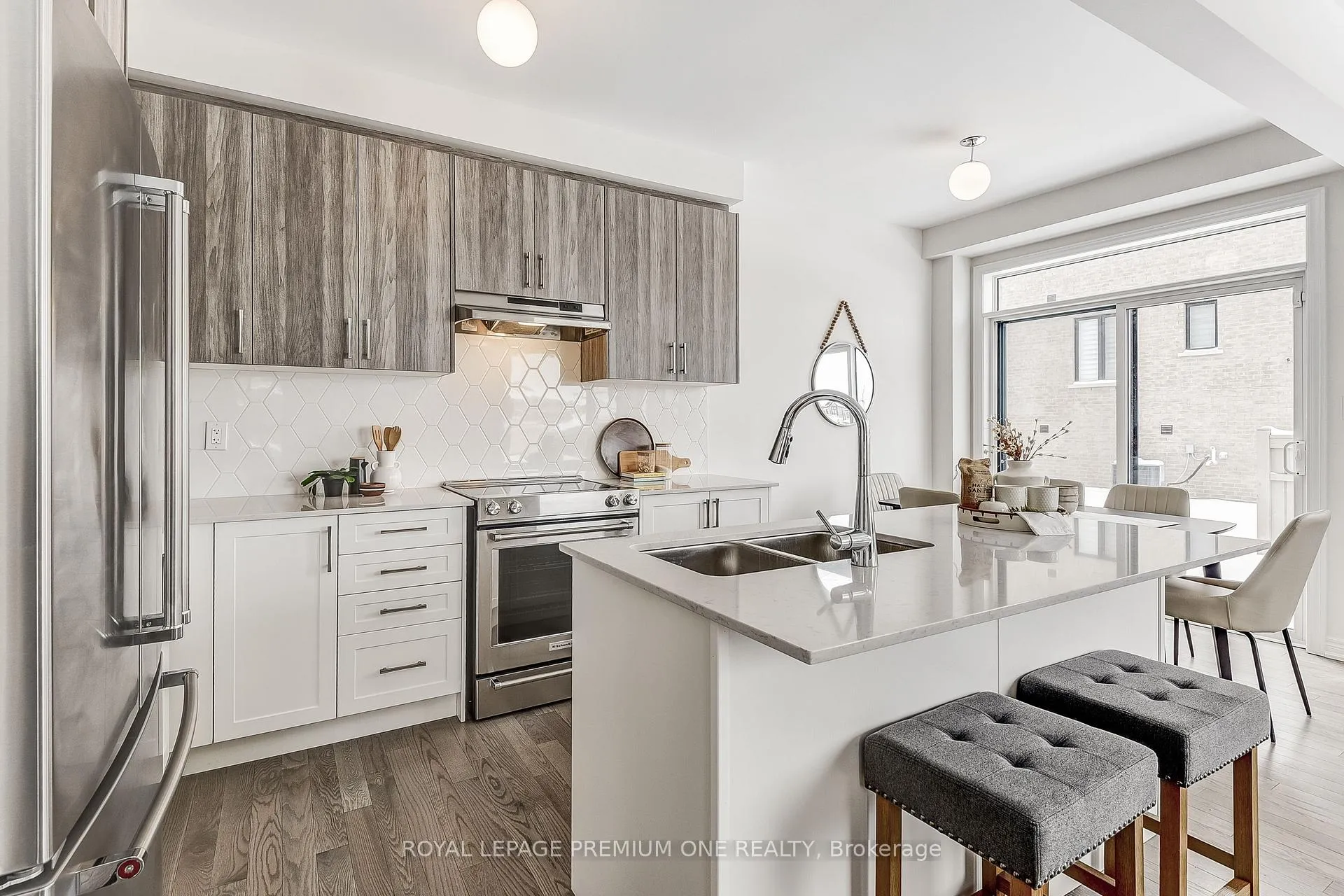Photo 19 of 170 Hartington Street, Vaughan, Kleinburg — HOMEH