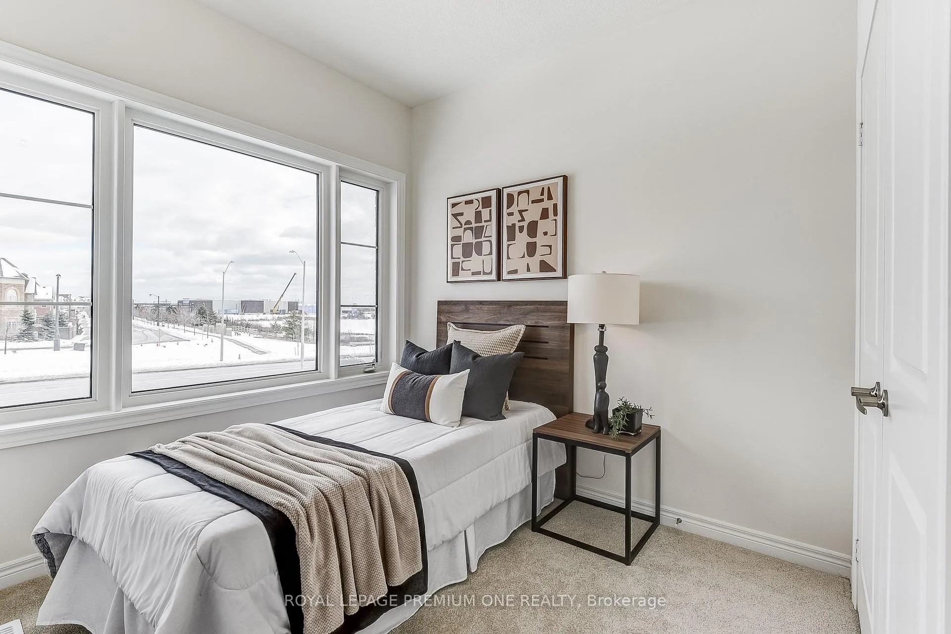 Photo 25 of 170 Hartington Street, Vaughan, Kleinburg — HOMEH
