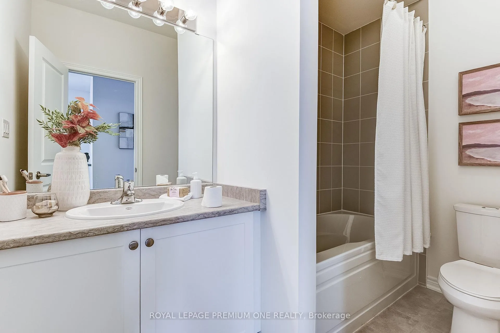 Photo 26 of 170 Hartington Street, Vaughan, Kleinburg — HOMEH