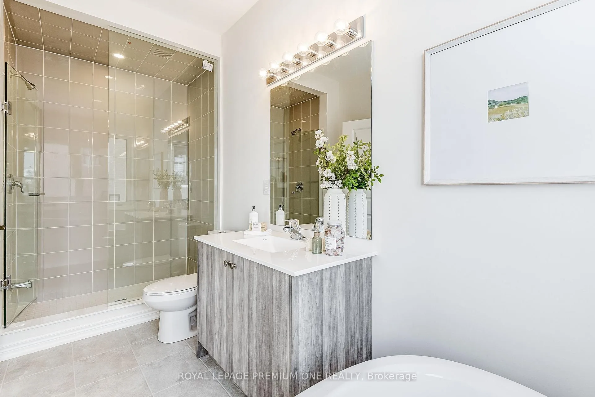 Photo 32 of 170 Hartington Street, Vaughan, Kleinburg — HOMEH