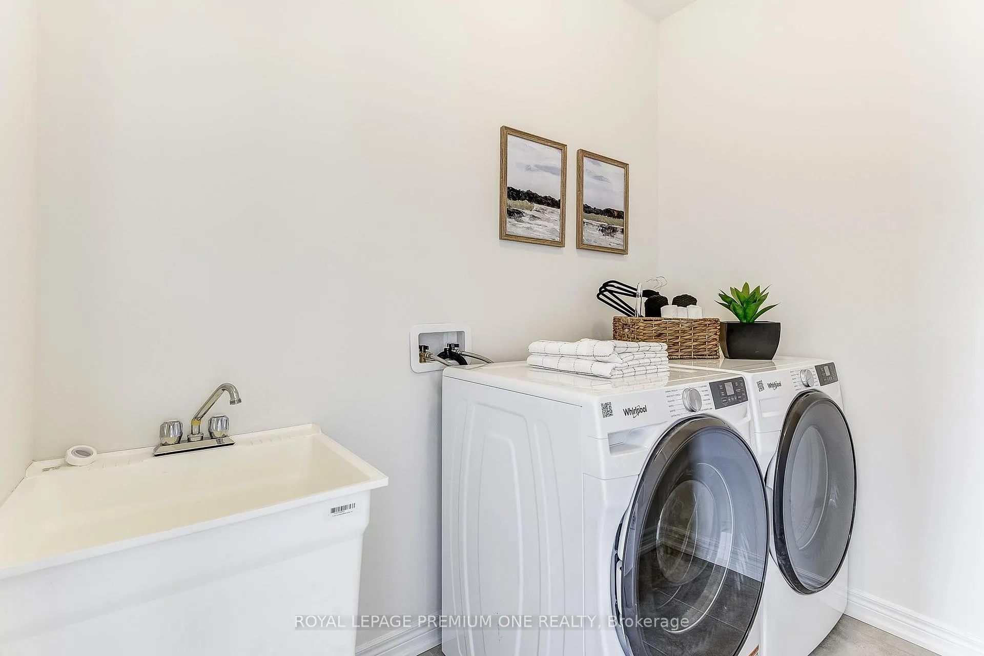 Photo 33 of 170 Hartington Street, Vaughan, Kleinburg — HOMEH