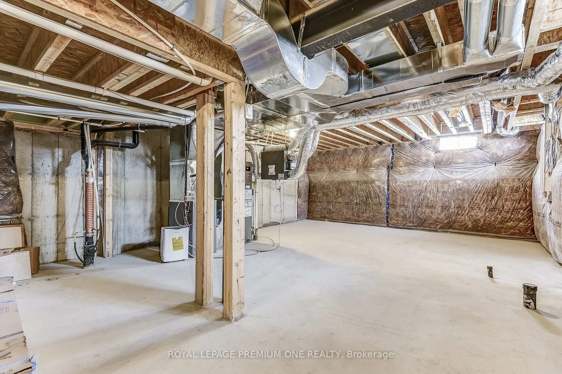 Photo 34 of 170 Hartington Street, Vaughan, Kleinburg — HOMEH