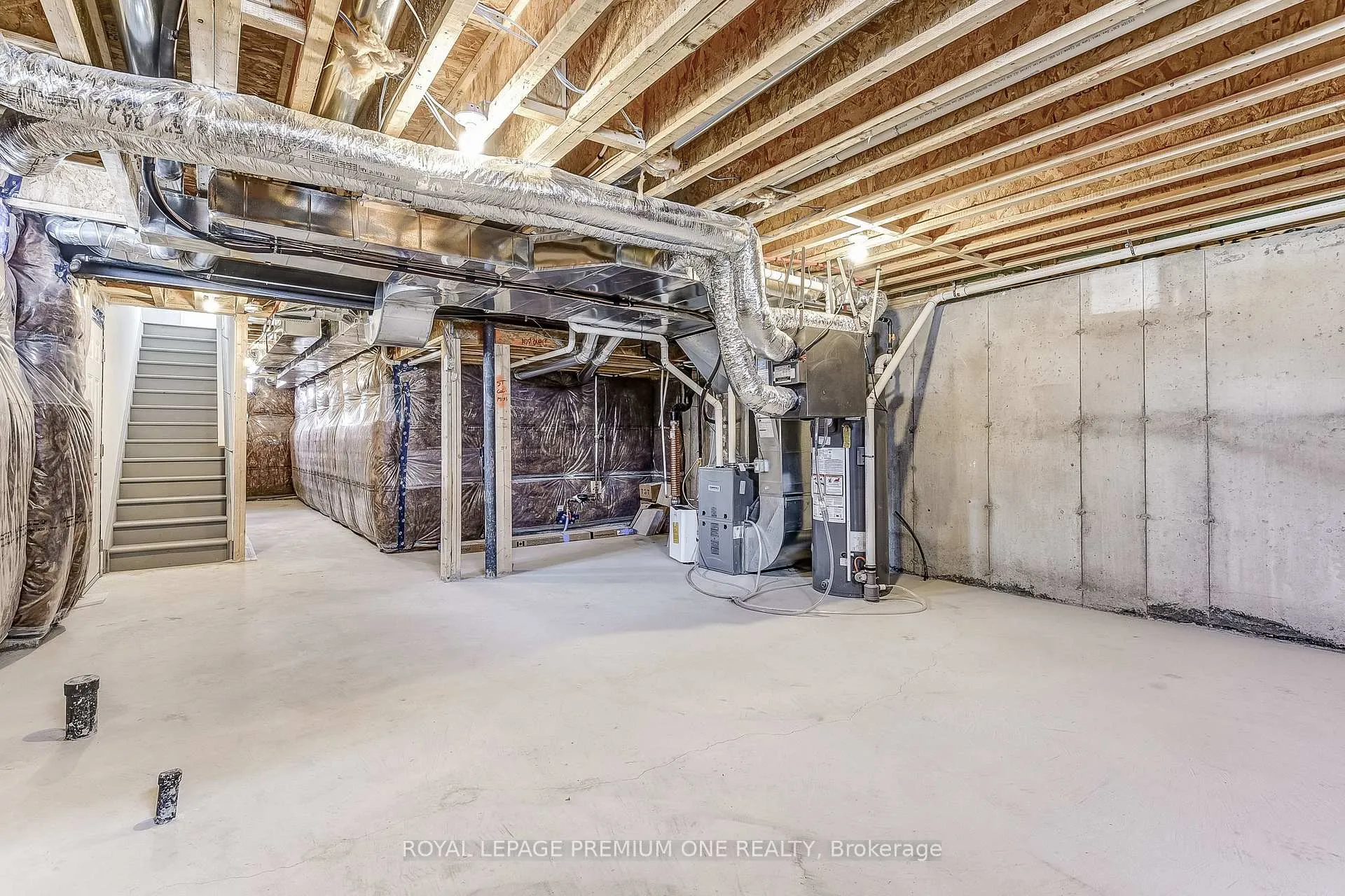 Photo 35 of 170 Hartington Street, Vaughan, Kleinburg — HOMEH