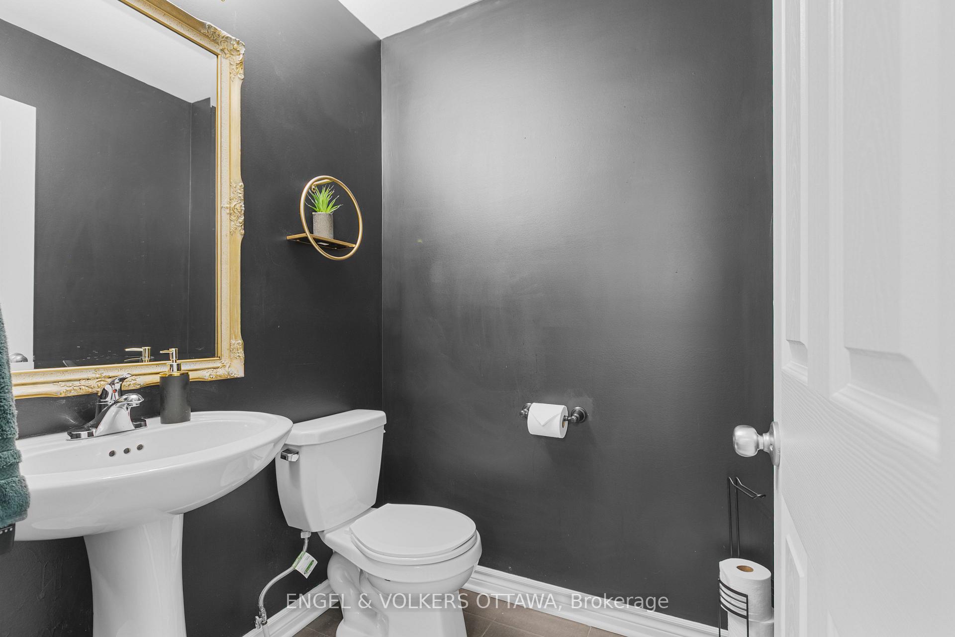 Photo 4 of 627 Egret Way, Ottawa, Barrhaven - Half Moon Bay — HOMEH