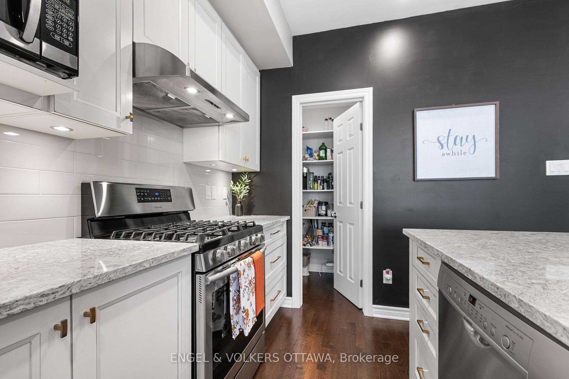 Photo 11 of 627 Egret Way, Ottawa, Barrhaven - Half Moon Bay — HOMEH