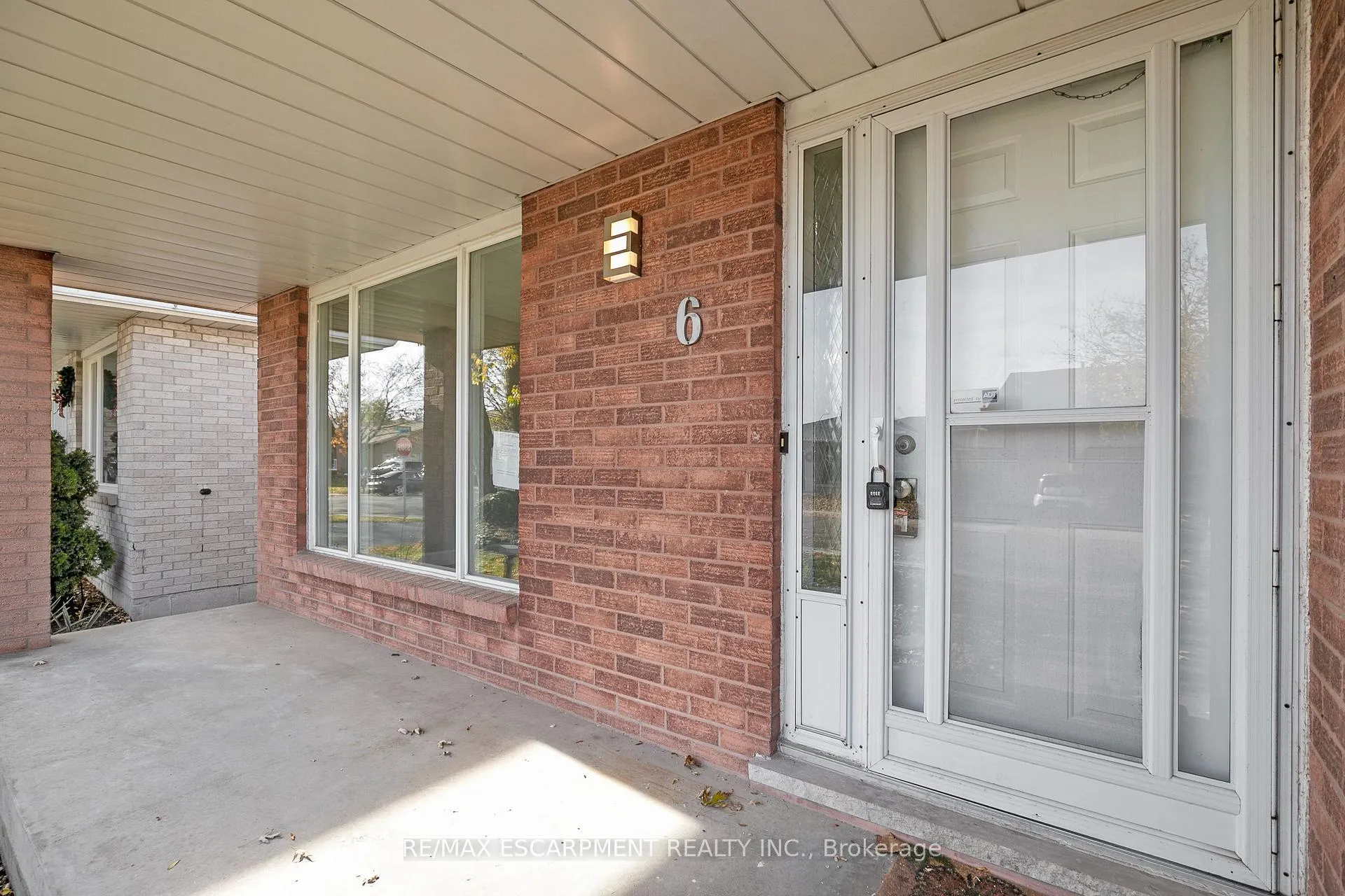 Photo 5 of 6 Barbara Court, Hamilton, Randall — HOMEH