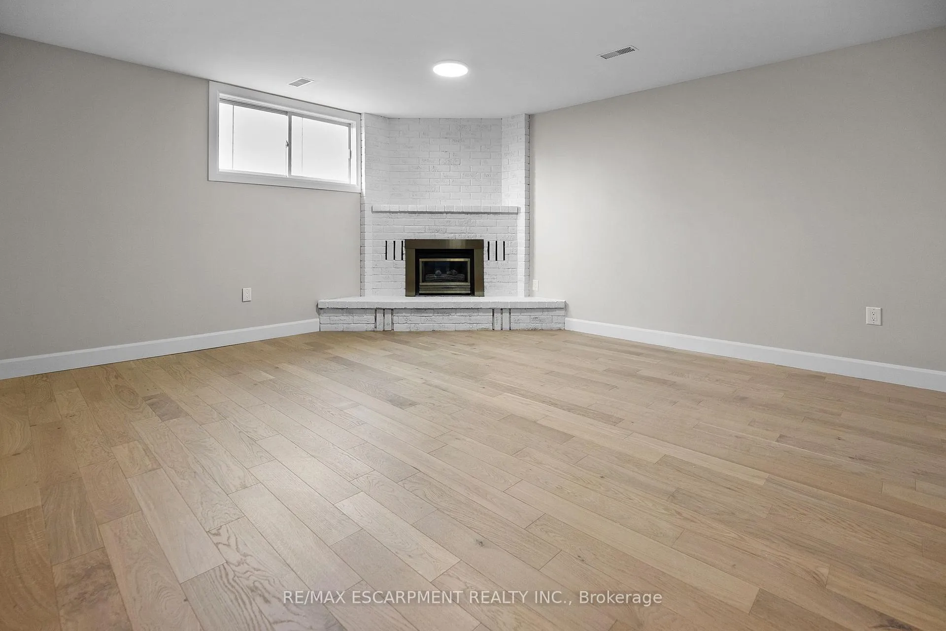 Photo 25 of 6 Barbara Court, Hamilton, Randall — HOMEH