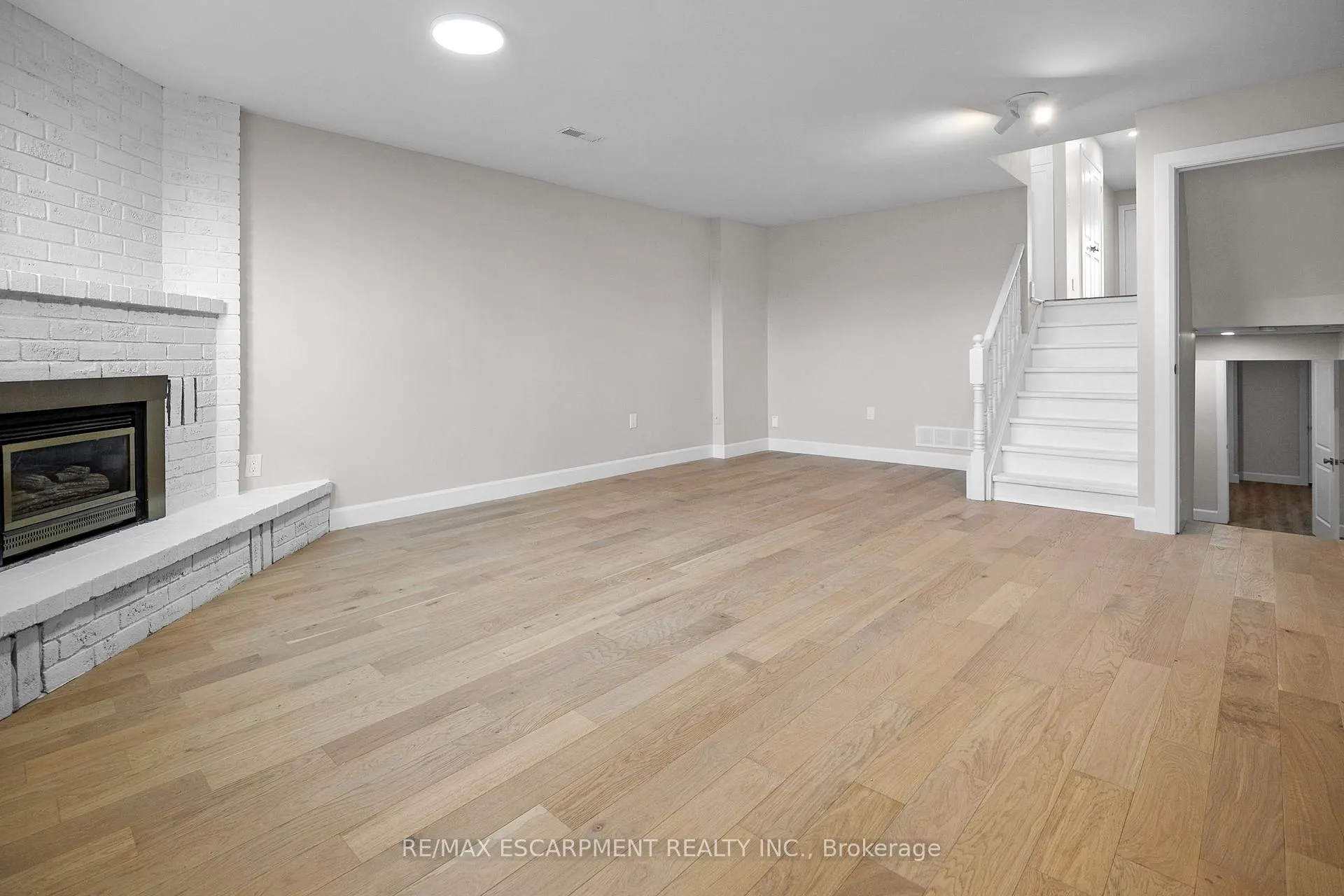 Photo 26 of 6 Barbara Court, Hamilton, Randall — HOMEH