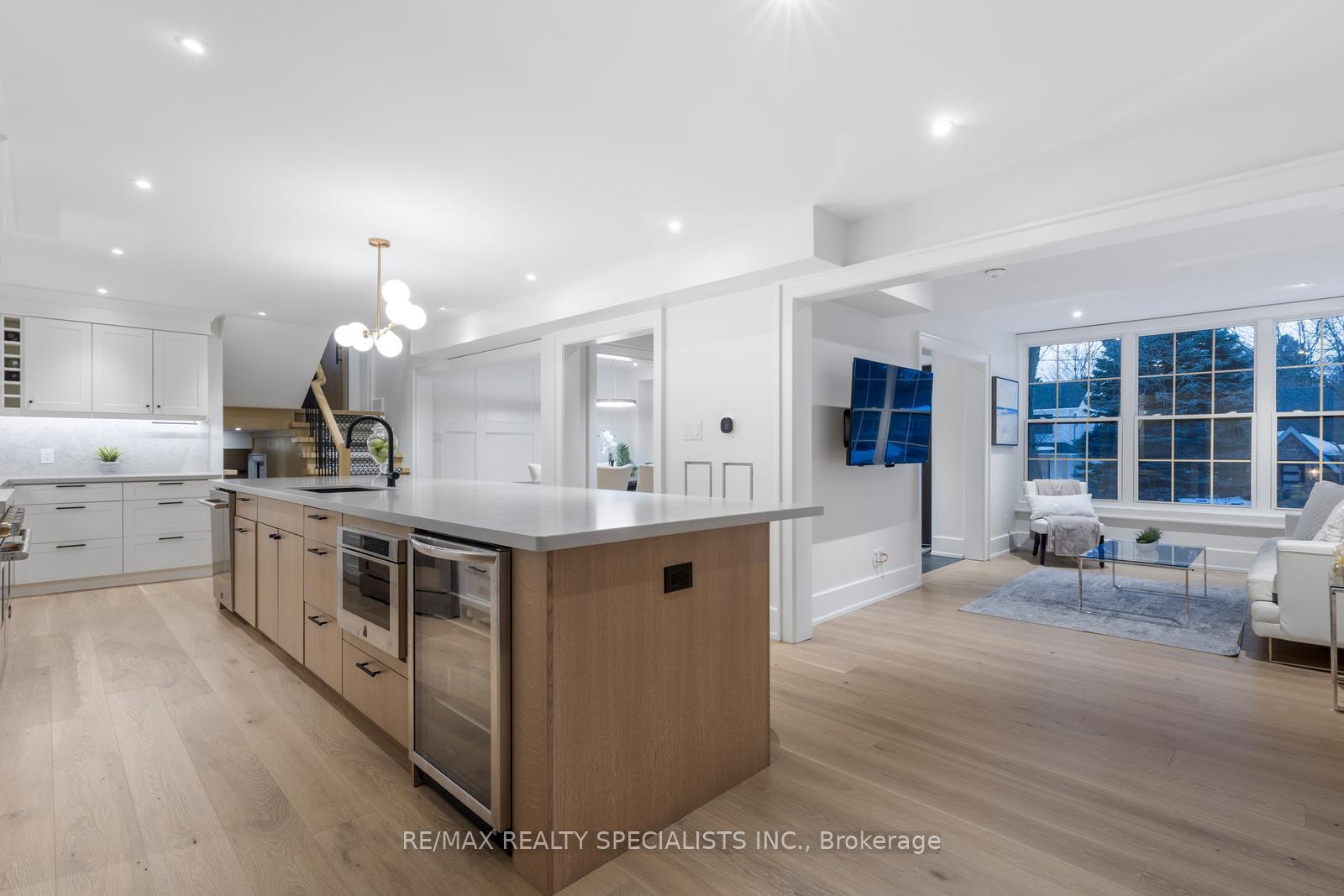 Photo 13 of 939 Teal Drive, Burlington, LaSalle — HOMEH