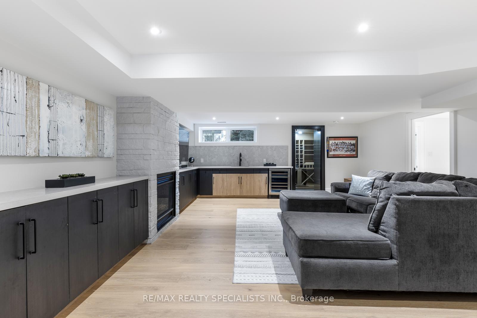 Photo 36 of 939 Teal Drive, Burlington, LaSalle — HOMEH
