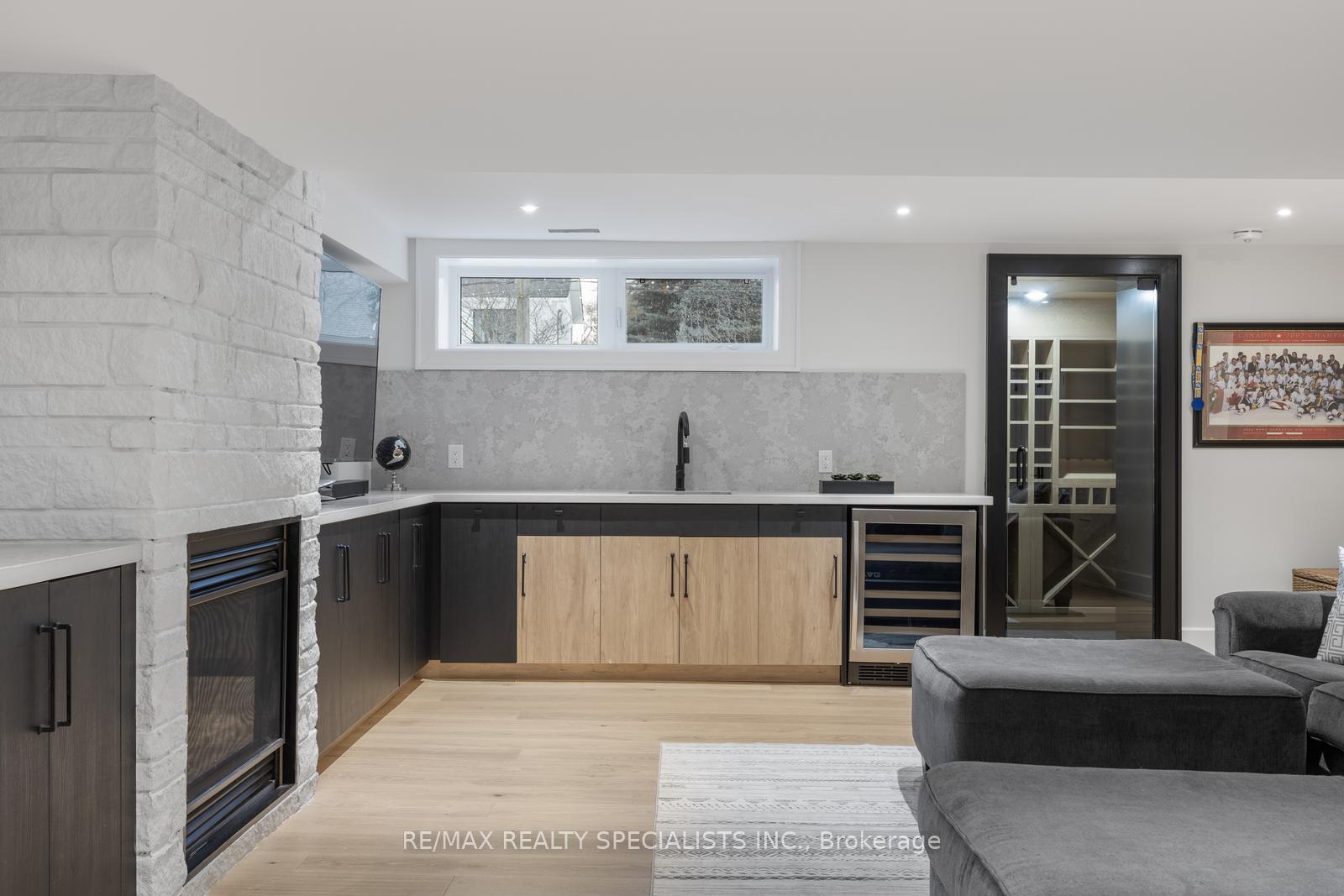 Photo 37 of 939 Teal Drive, Burlington, LaSalle — HOMEH