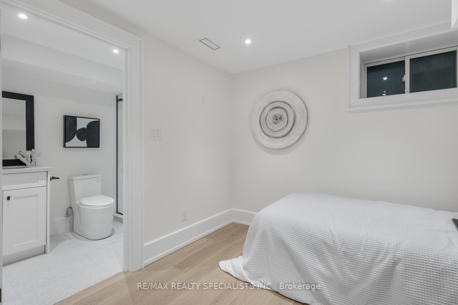 Photo 40 of 939 Teal Drive, Burlington, LaSalle — HOMEH