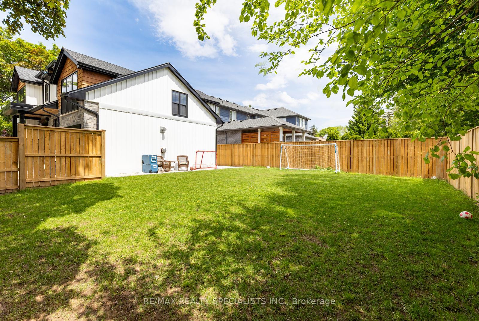 Photo 42 of 939 Teal Drive, Burlington, LaSalle — HOMEH