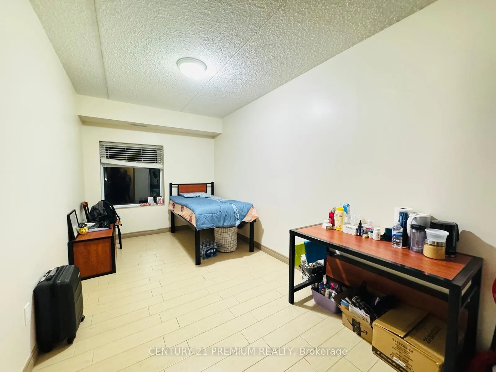 Photo 4 of Unit 705, 203 Lester Street, Waterloo — HOMEH