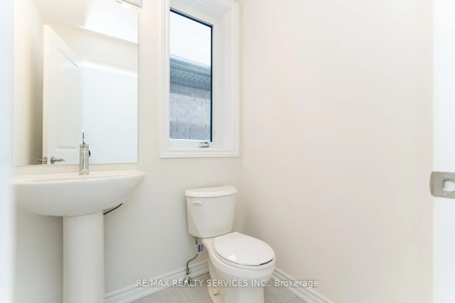 Photo 6 of 4 Blaney Street, Brant, Paris — HOMEH