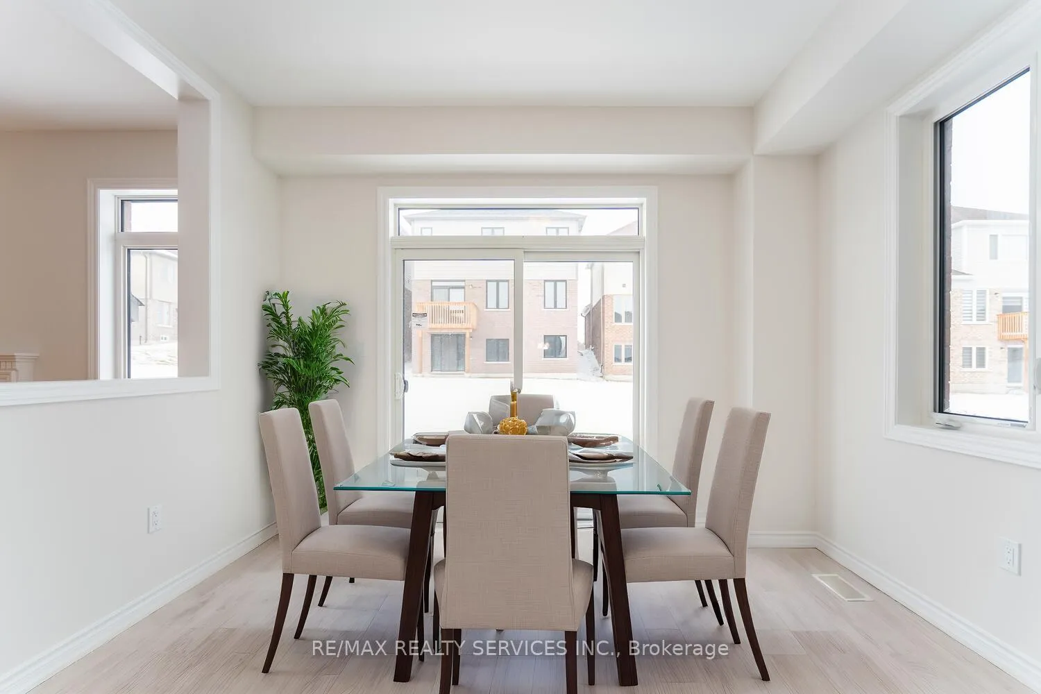Photo 11 of 4 Blaney Street, Brant, Paris — HOMEH