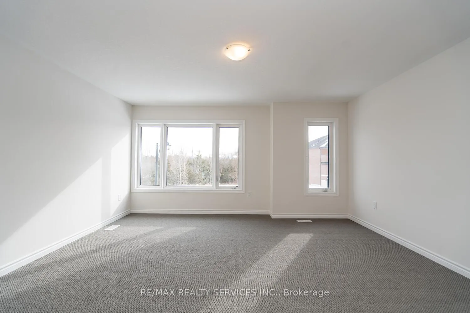 Photo 19 of 4 Blaney Street, Brant, Paris — HOMEH