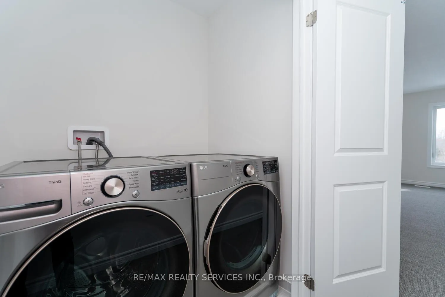 Photo 27 of 4 Blaney Street, Brant, Paris — HOMEH