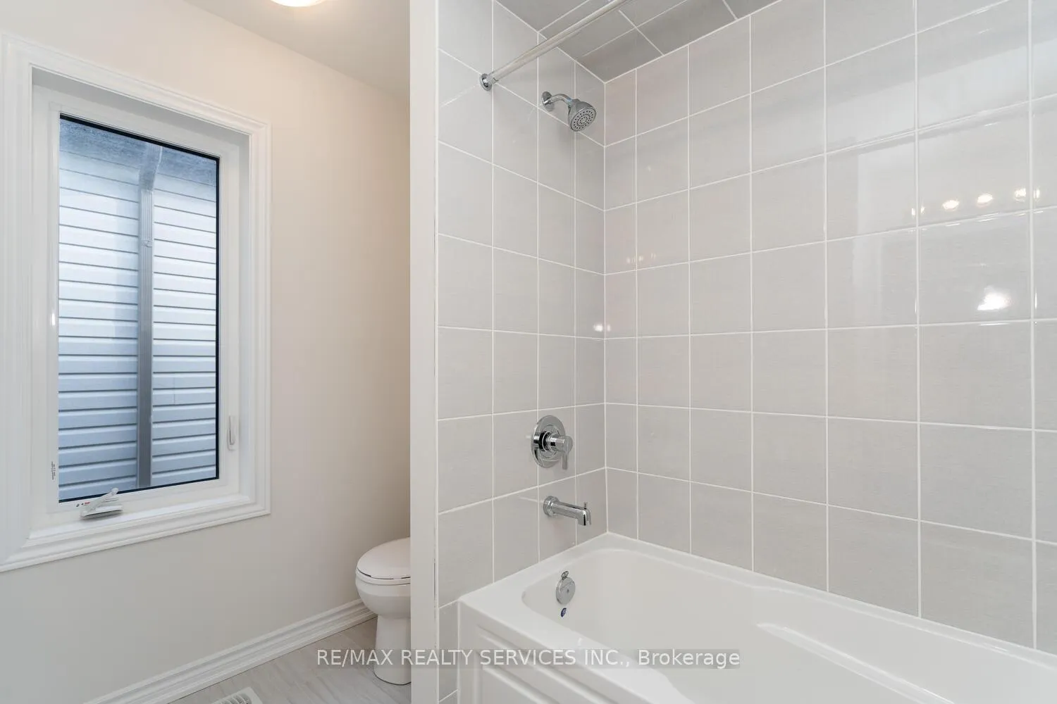 Photo 32 of 4 Blaney Street, Brant, Paris — HOMEH