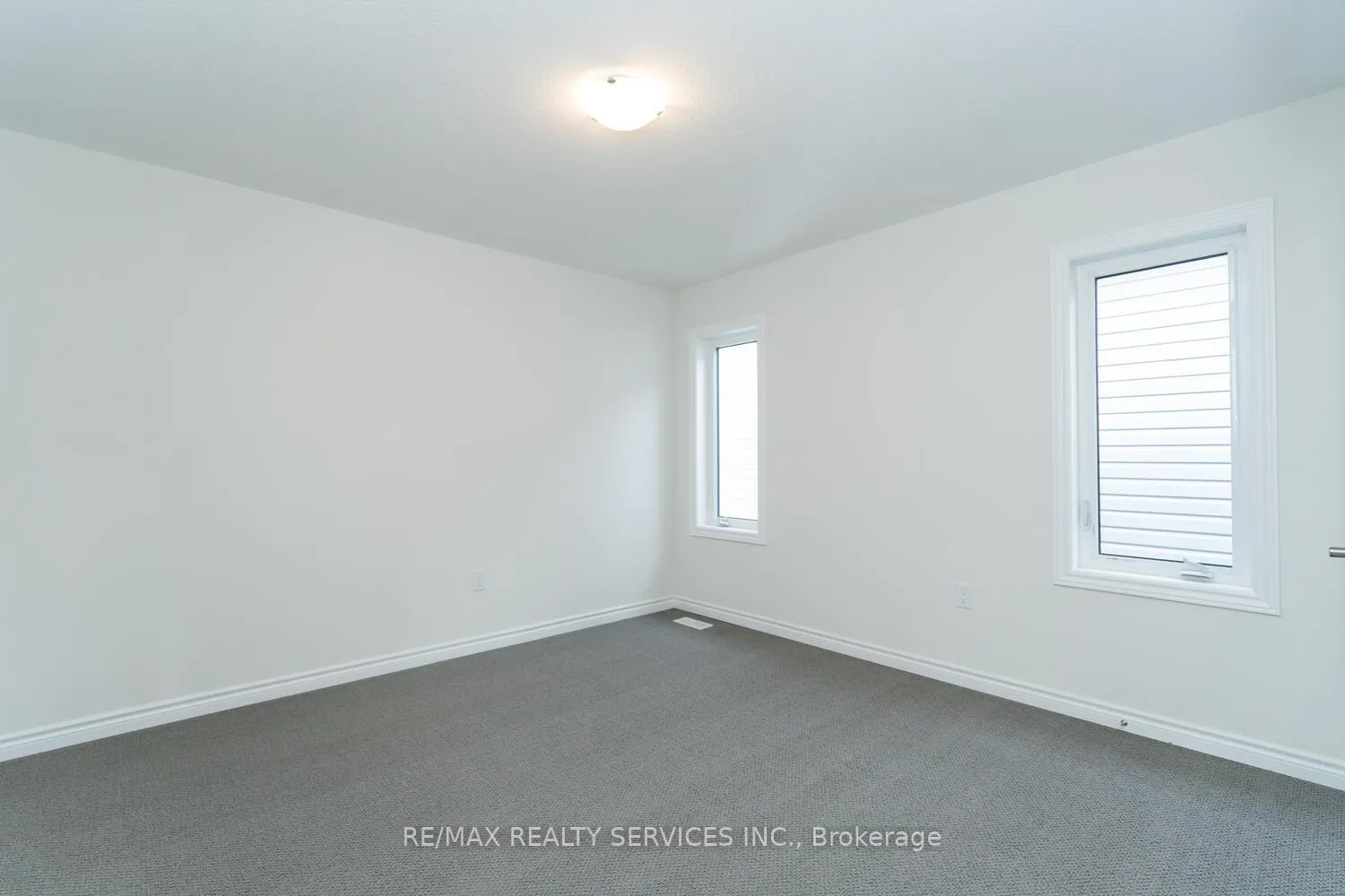 Photo 33 of 4 Blaney Street, Brant, Paris — HOMEH