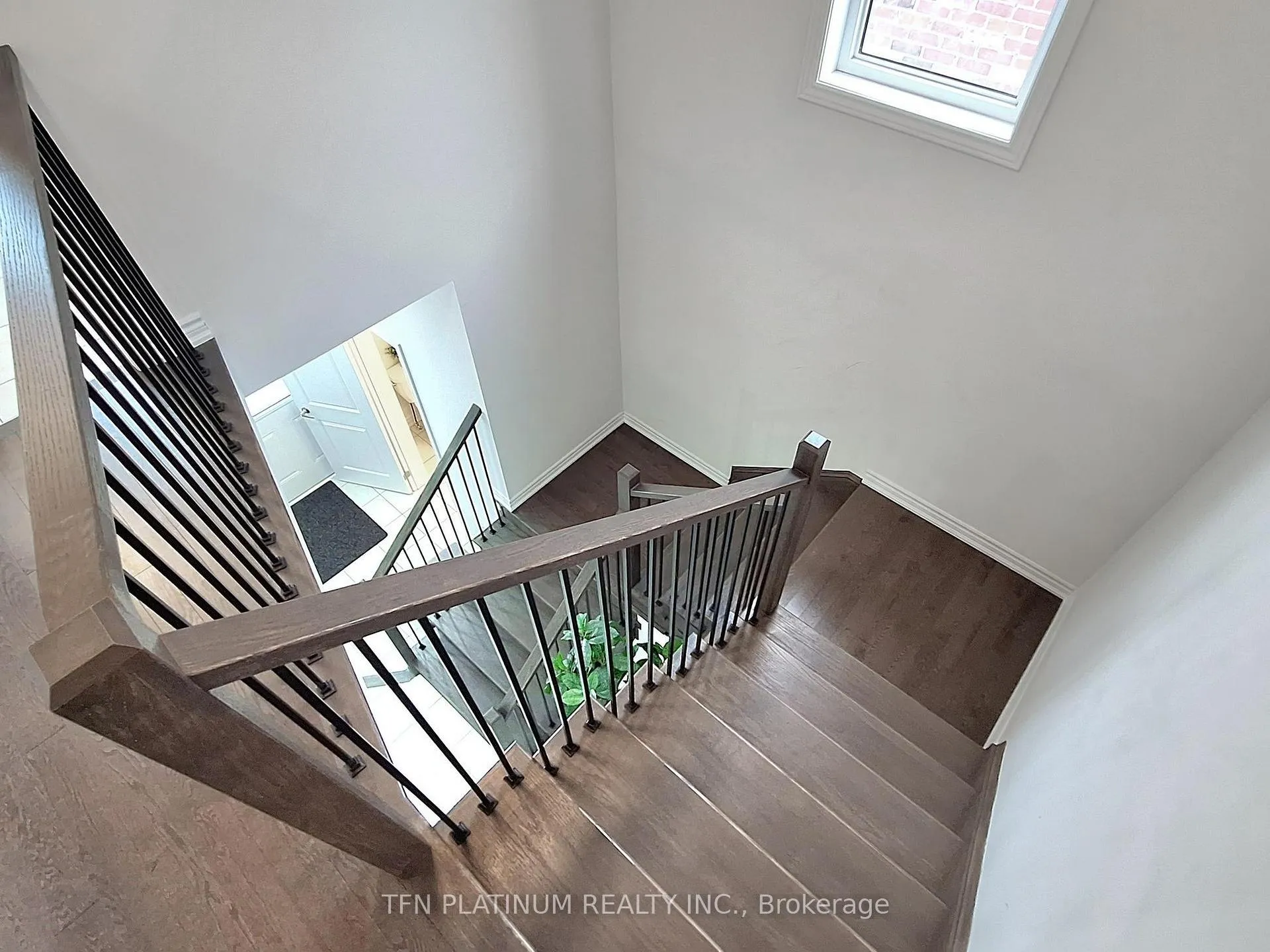 Photo 16 of 2254 Grainger Lp, Innisfil, Alcona — HOMEH