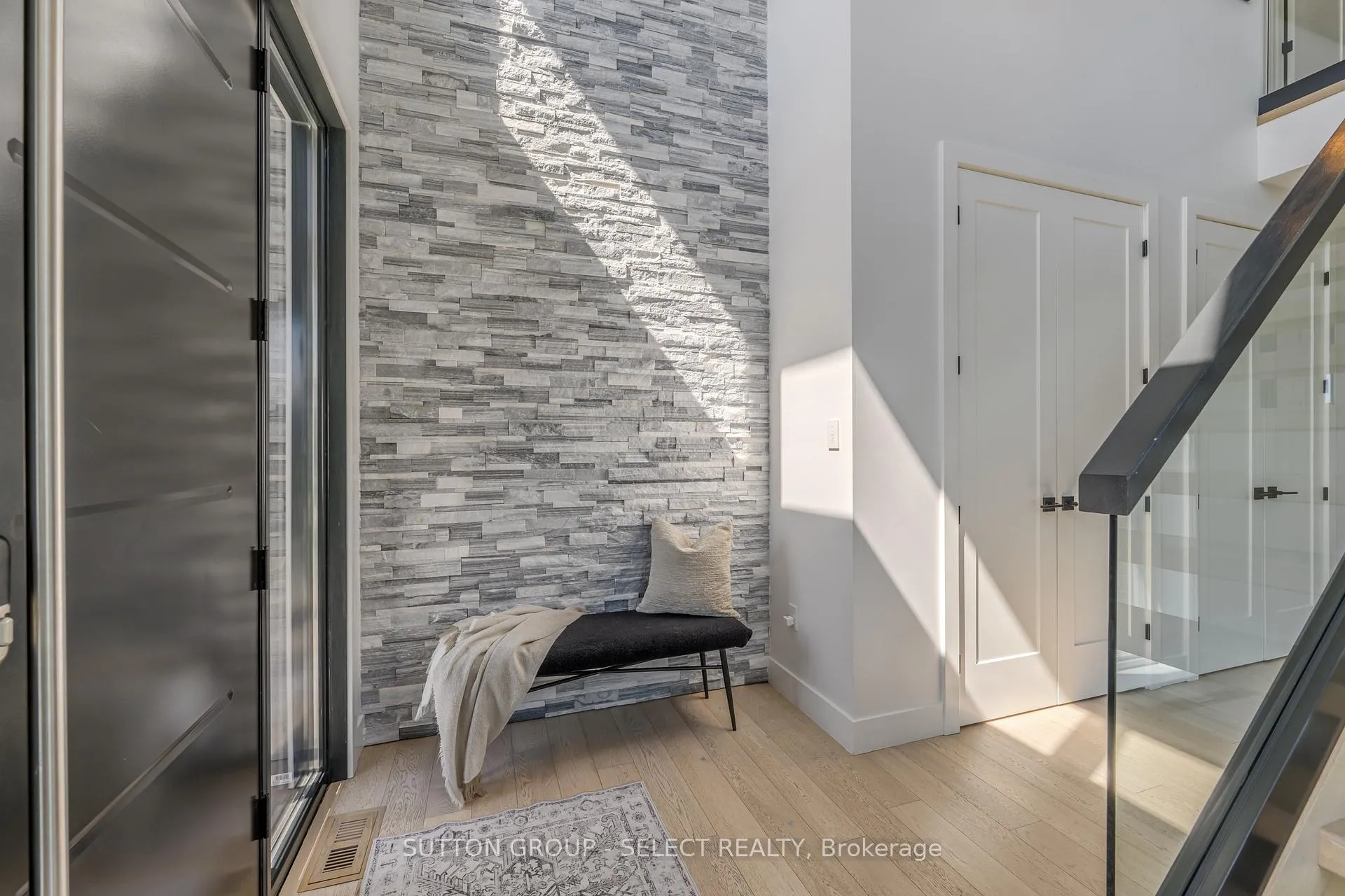 Photo 7 of 7 Valleyview Crescent, Middlesex Centre, Komoka — HOMEH