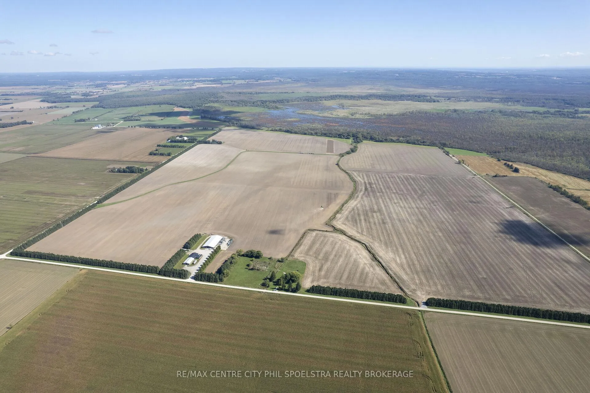 Photo 4 of 2225 15/16 Side Road, Clearview, New Lowell — HOMEH