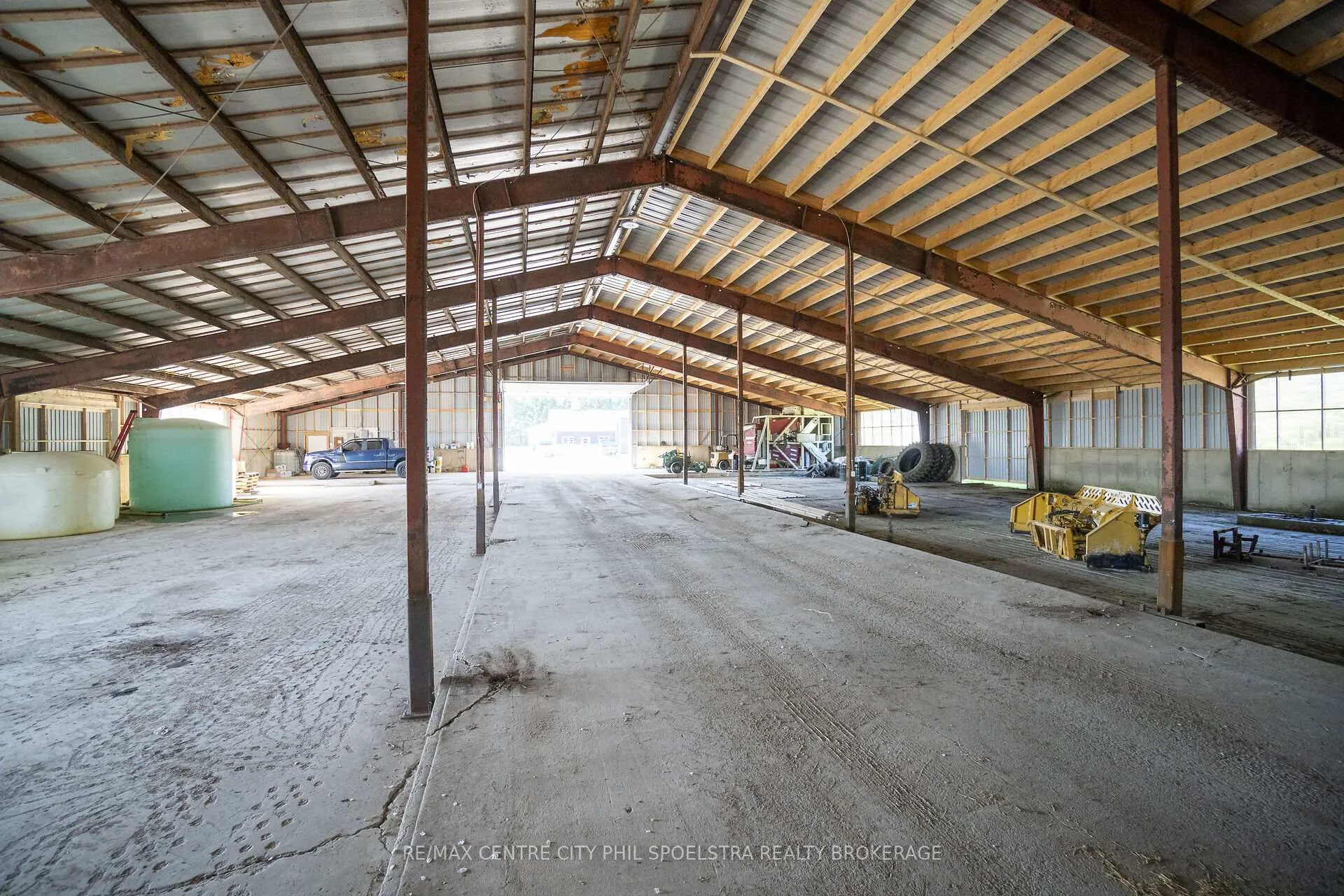 Photo 37 of 2225 15/16 Side Road, Clearview, New Lowell — HOMEH