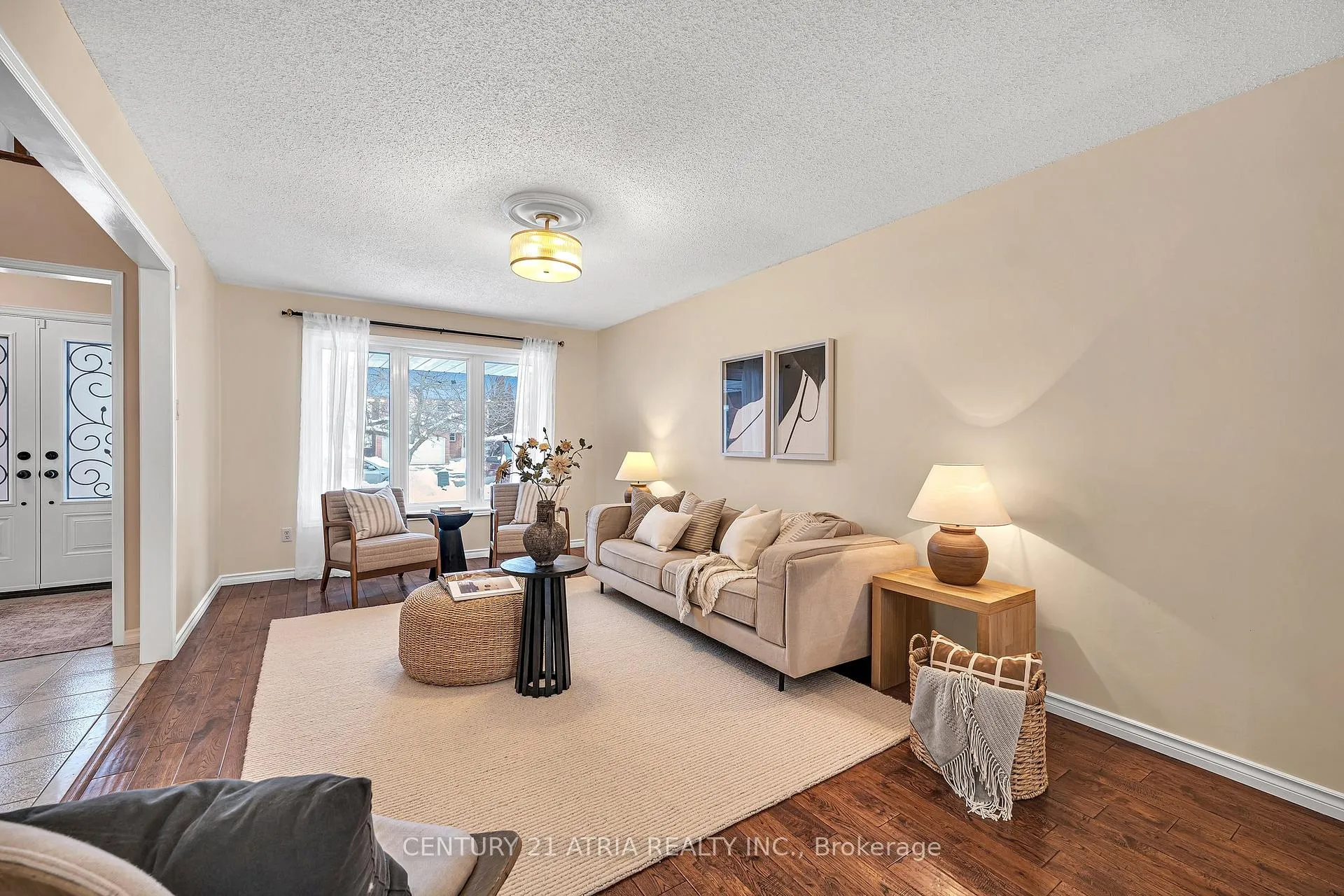 Photo 5 of 1630 Marshcourt Drive, Pickering, Village East — HOMEH