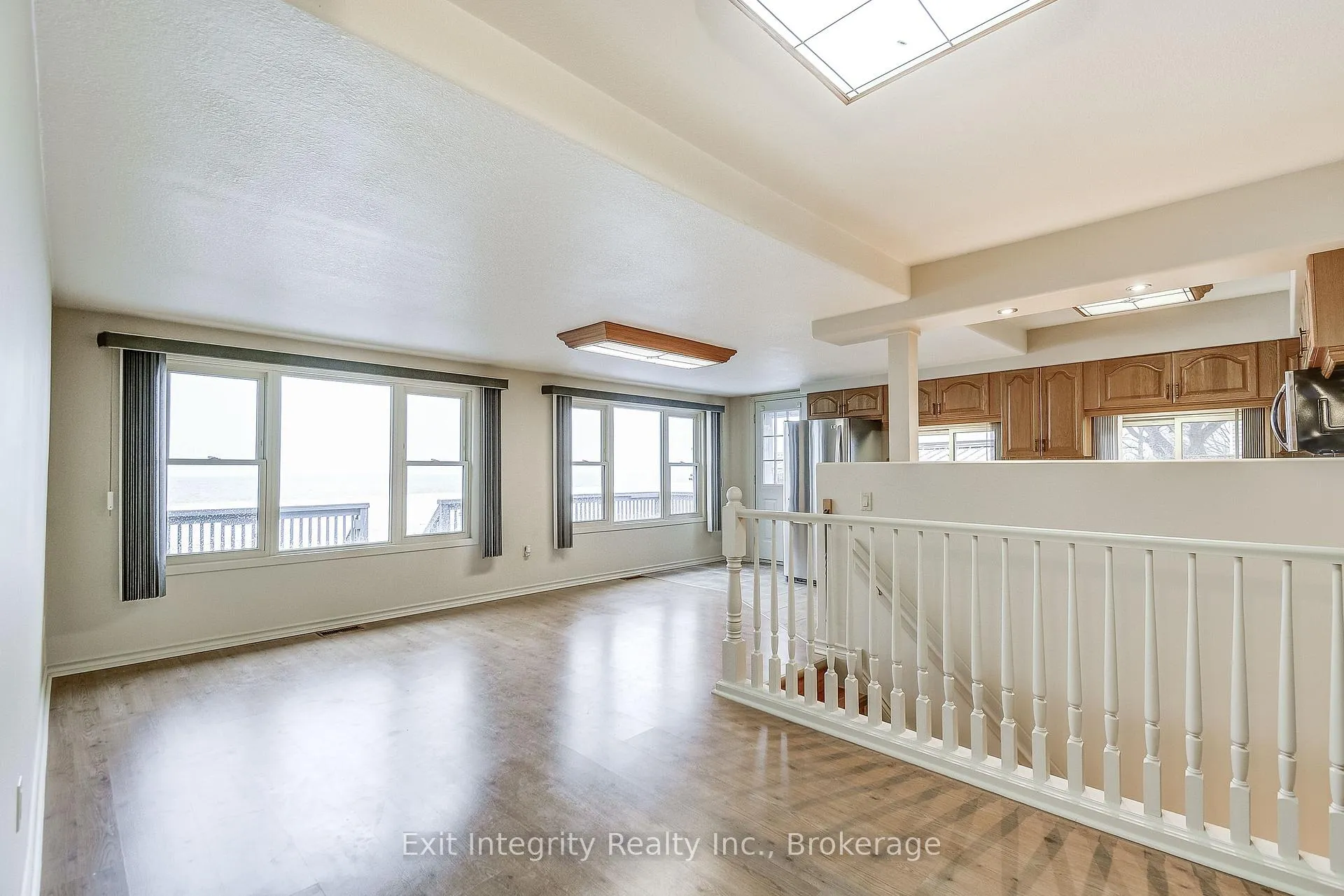 Photo 10 of 906 Lakeshore Road, Haldimand — HOMEH