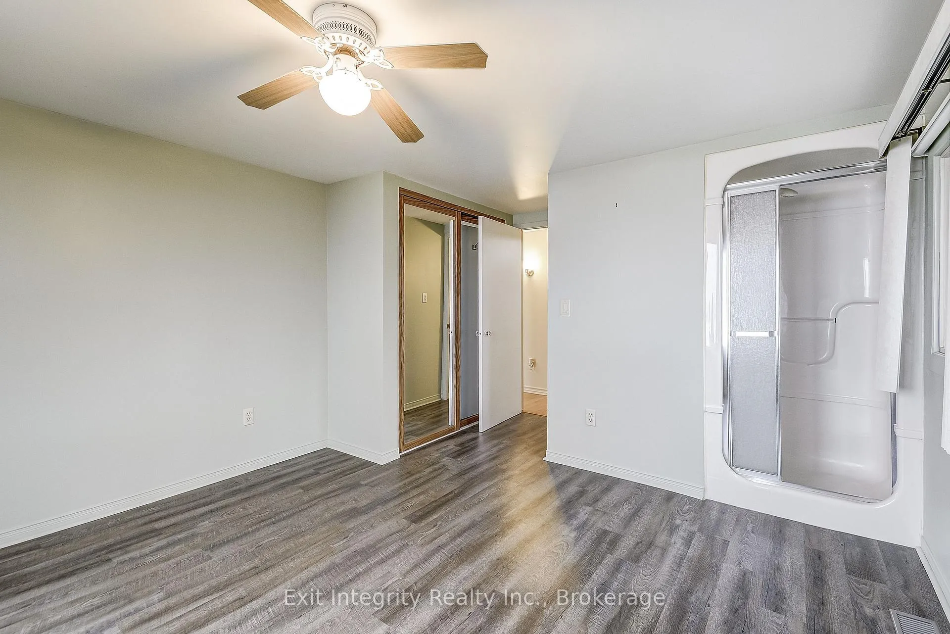 Photo 20 of 906 Lakeshore Road, Haldimand — HOMEH