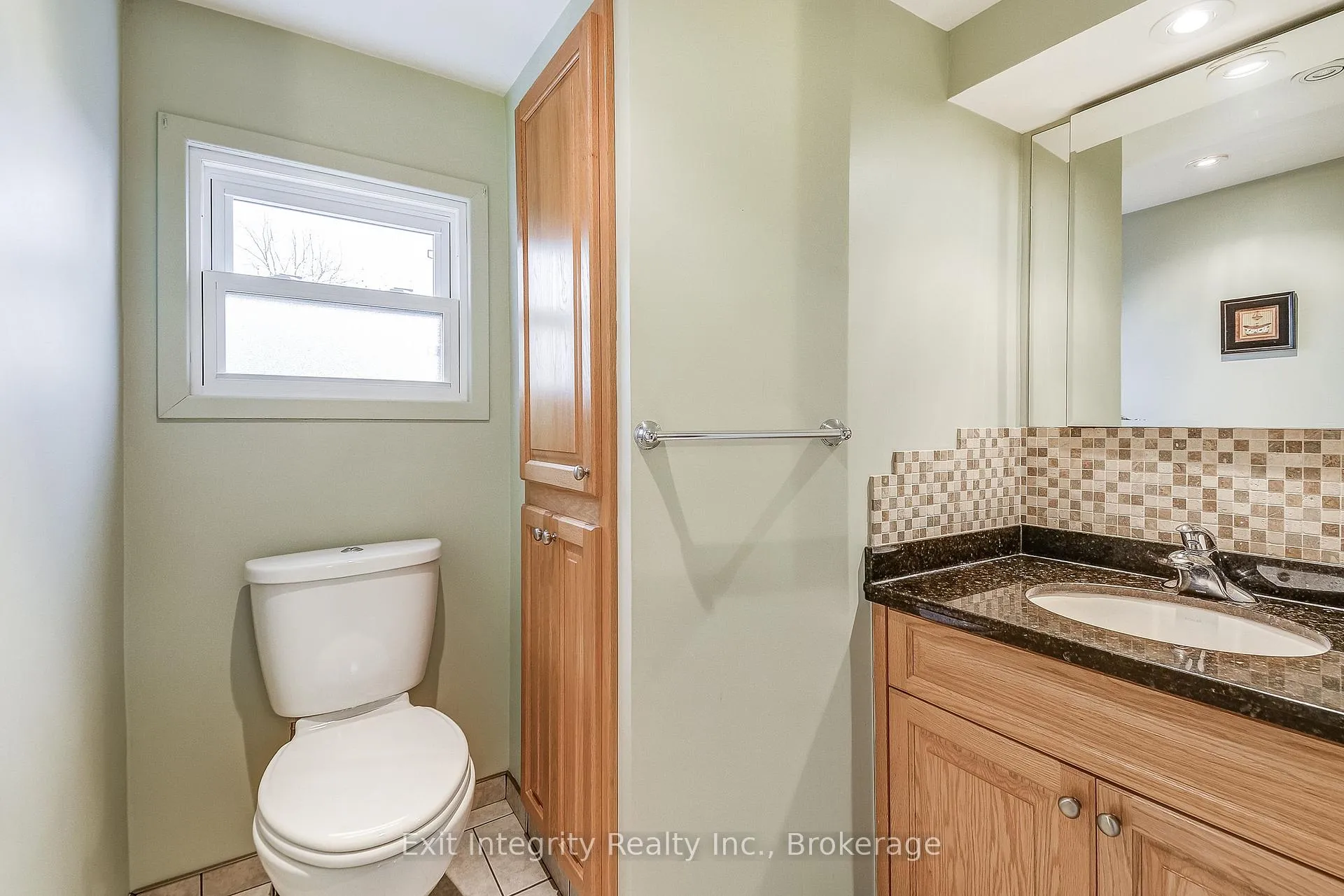 Photo 21 of 906 Lakeshore Road, Haldimand — HOMEH