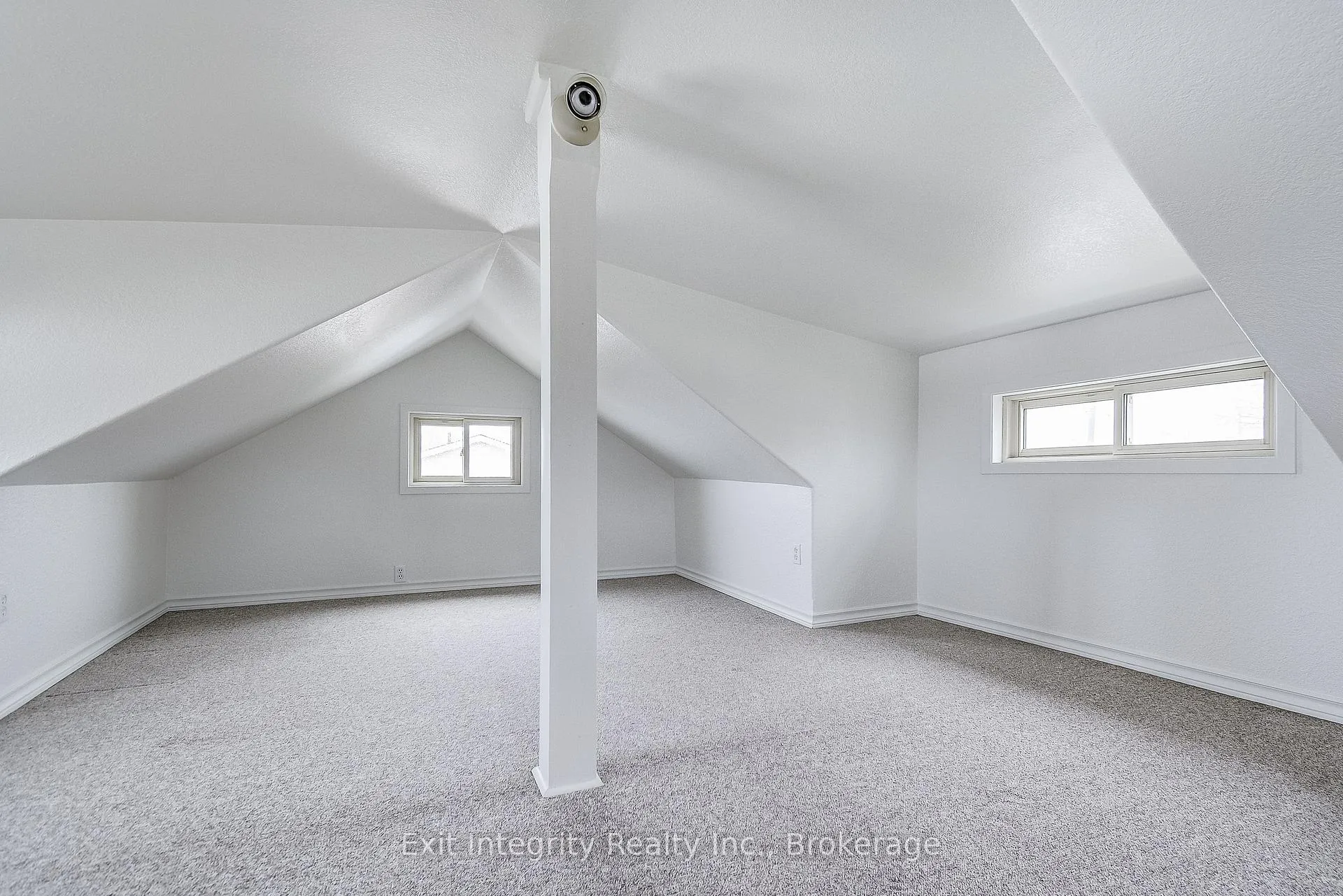 Photo 23 of 906 Lakeshore Road, Haldimand — HOMEH
